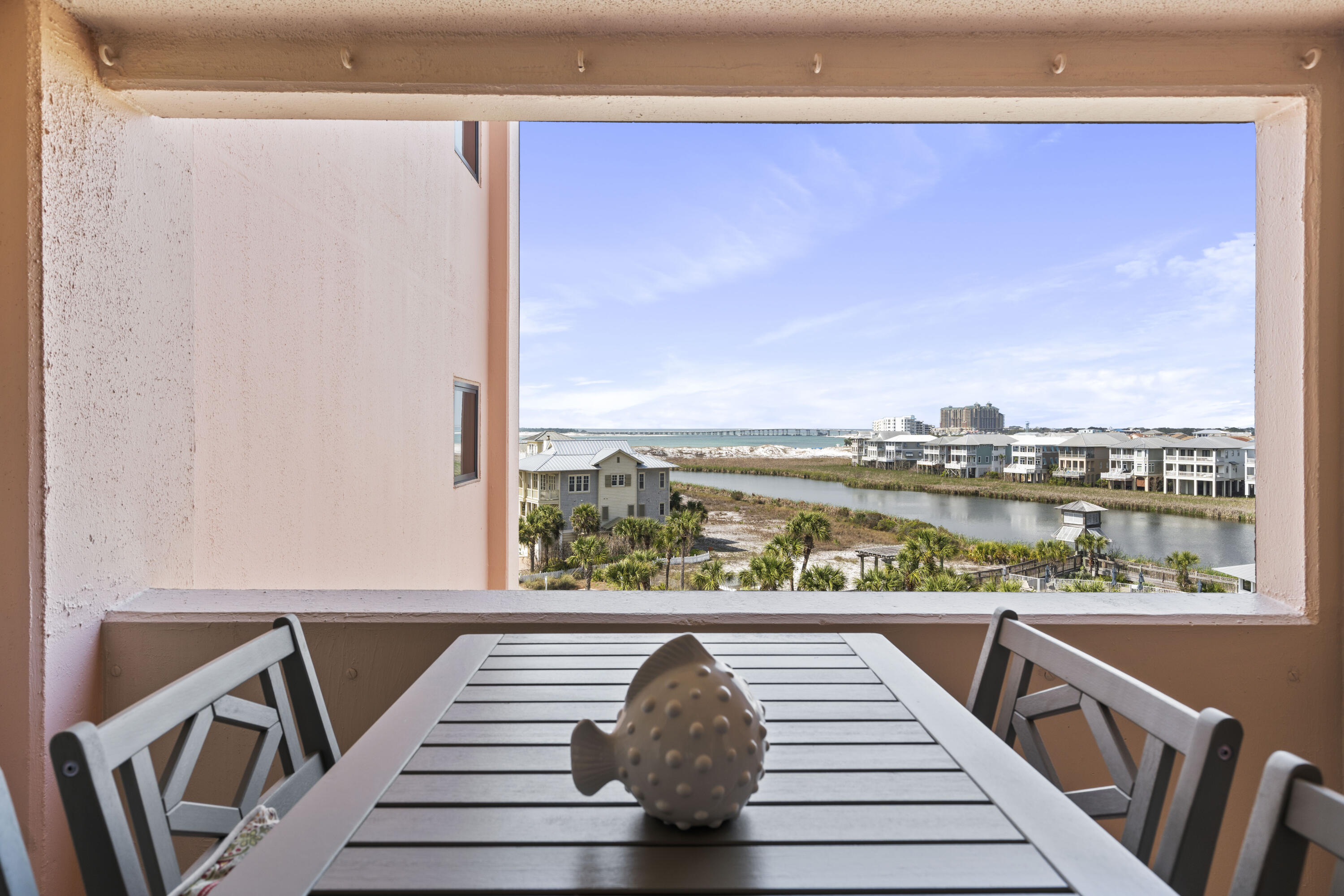 Jetty East Condominium - Residential