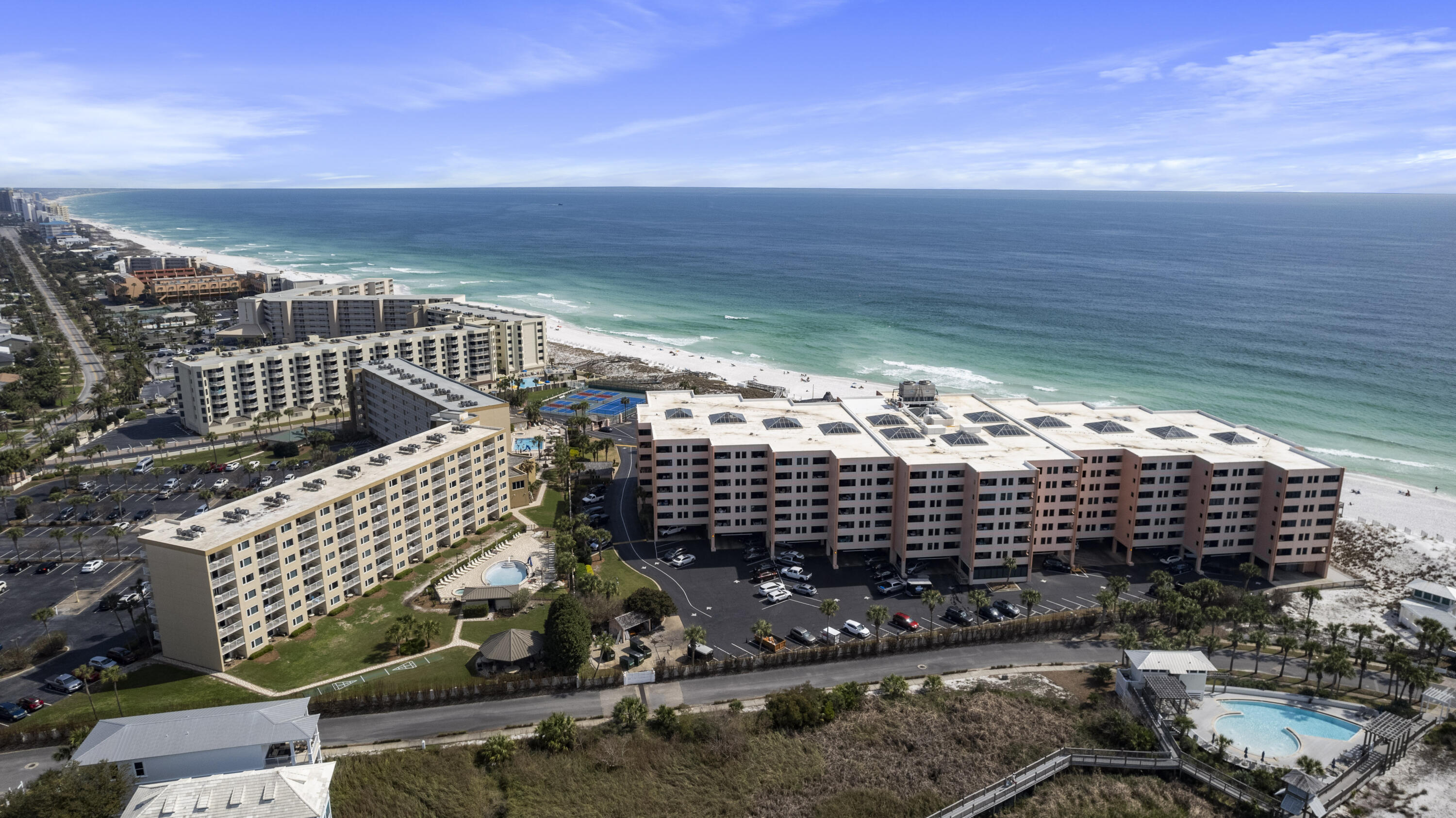 Jetty East Condominium - Residential