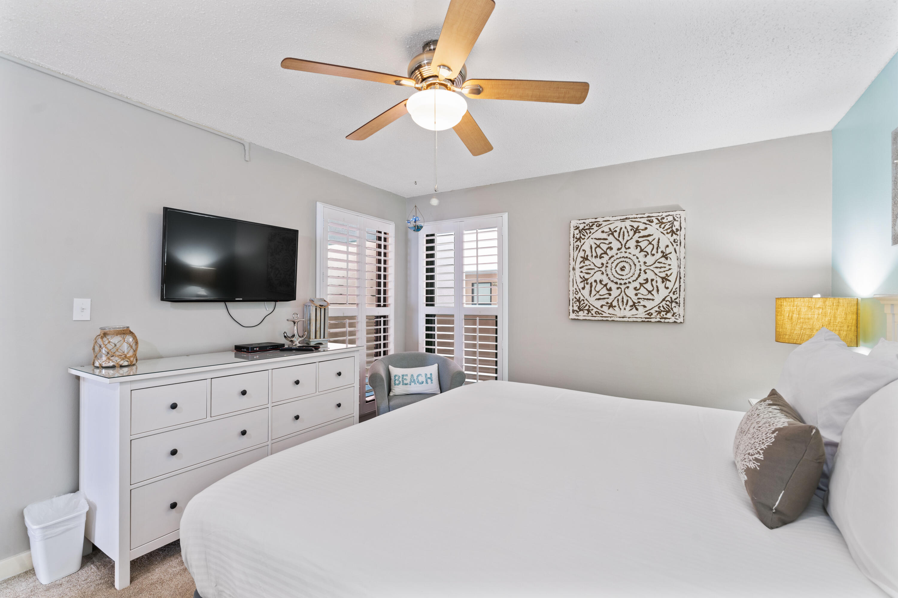 Jetty East Condominium - Residential