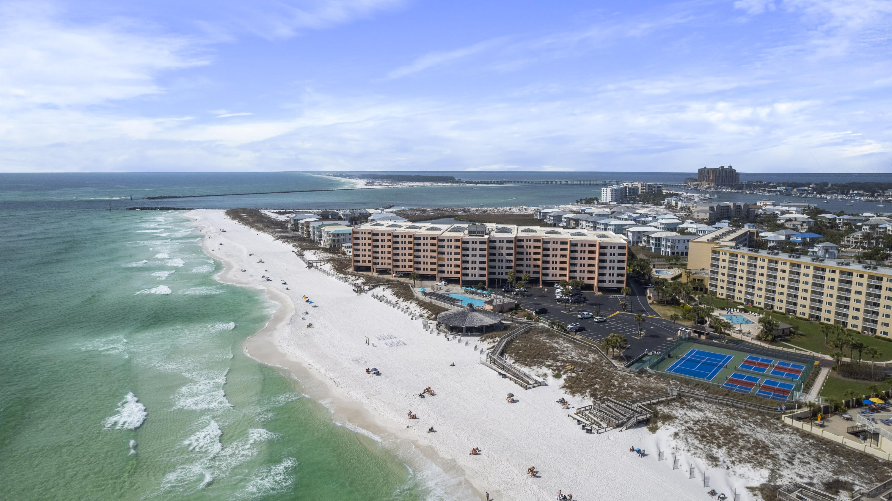 Jetty East Condominium - Residential