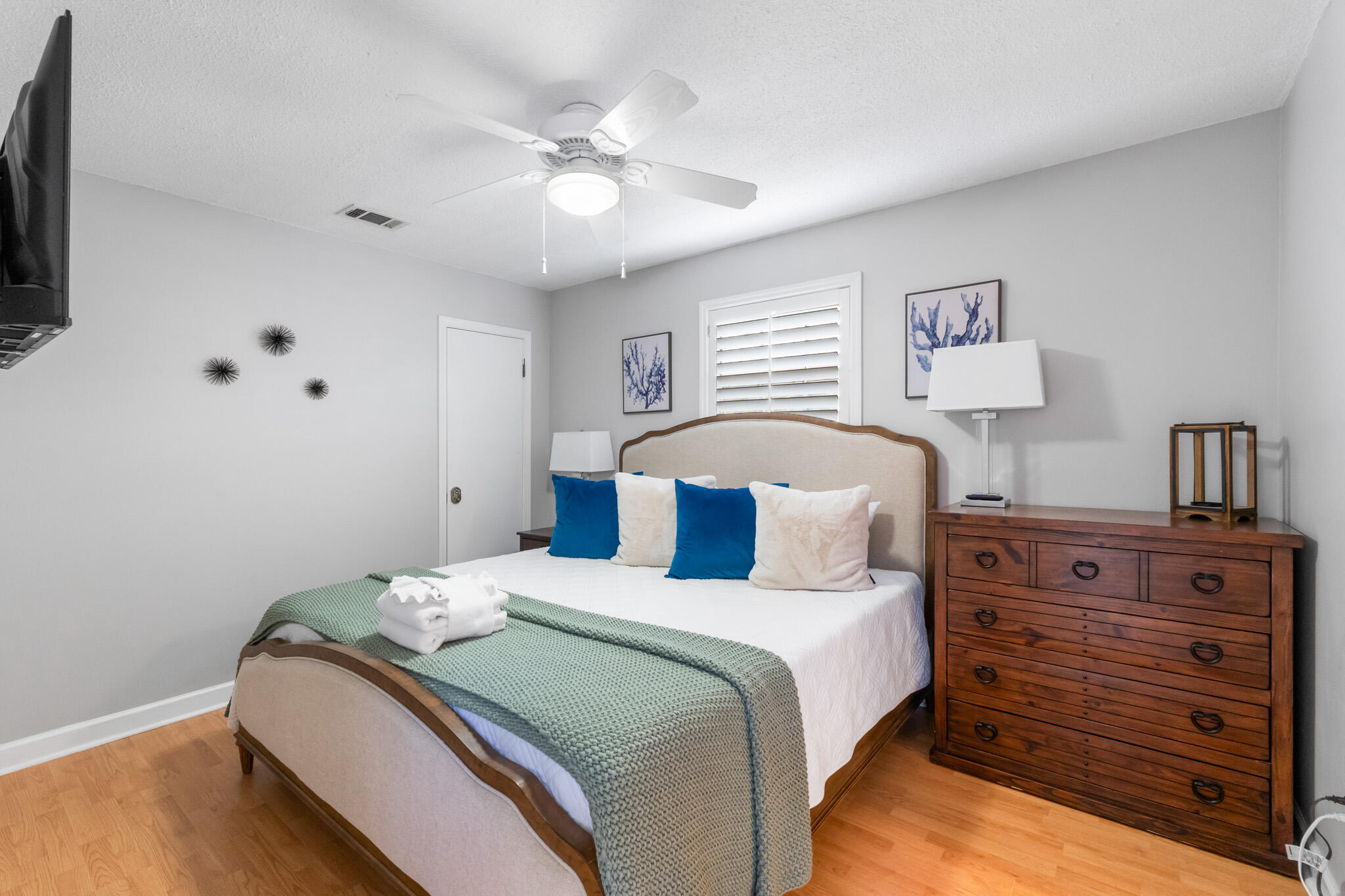 RIVIERA BEACH - Residential