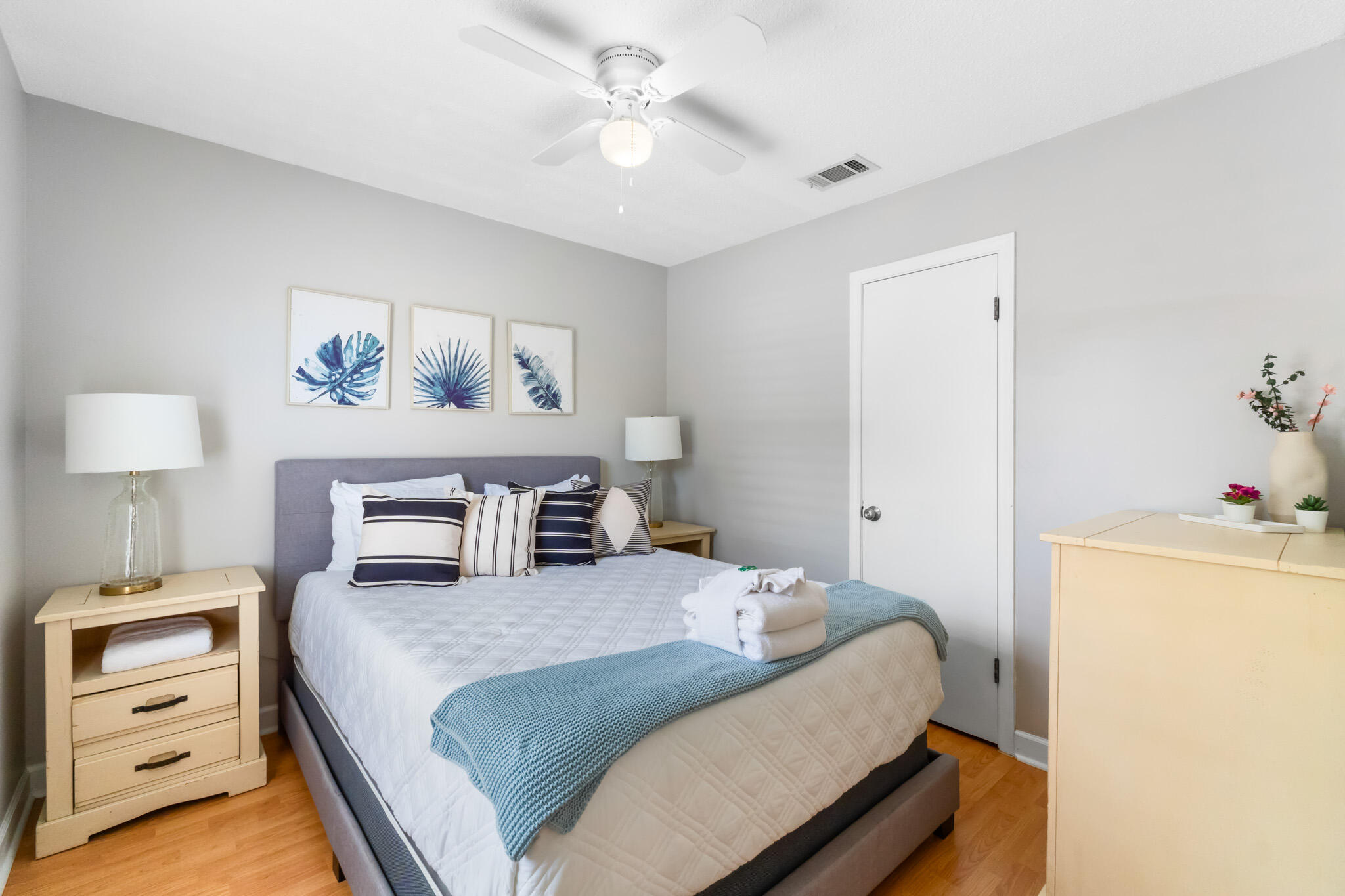 RIVIERA BEACH - Residential