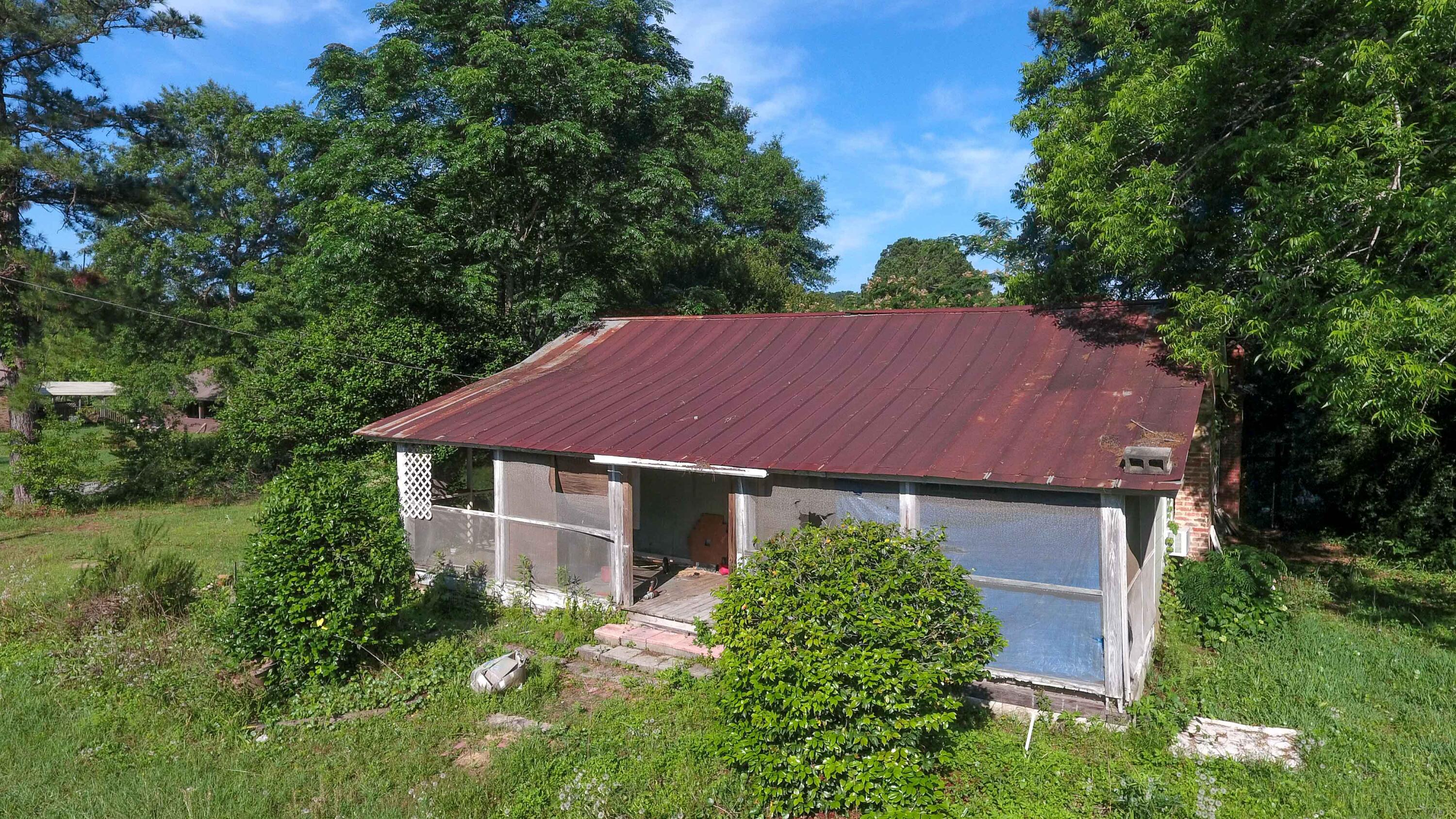 METES & BOUNDS - Land