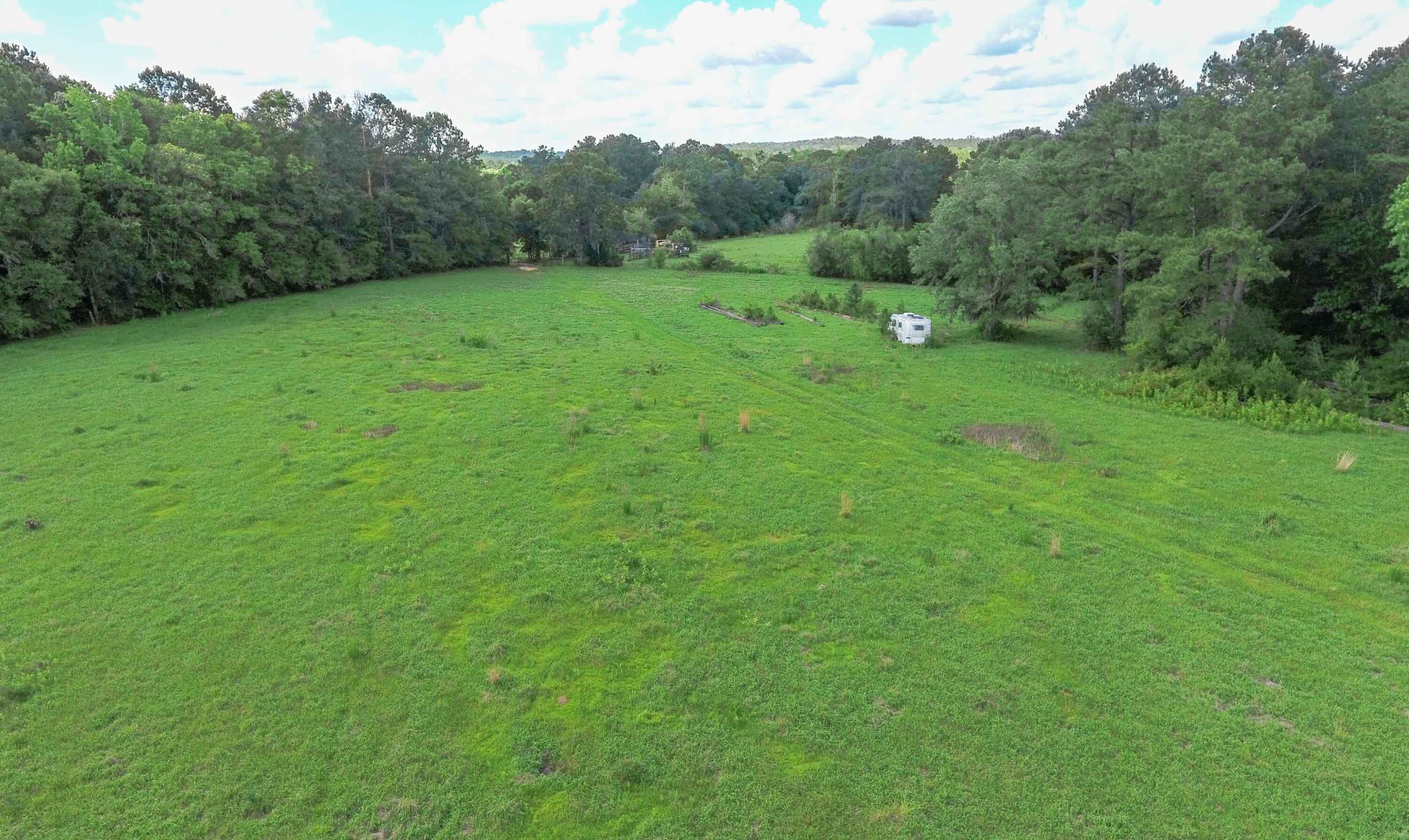 METES & BOUNDS - Land