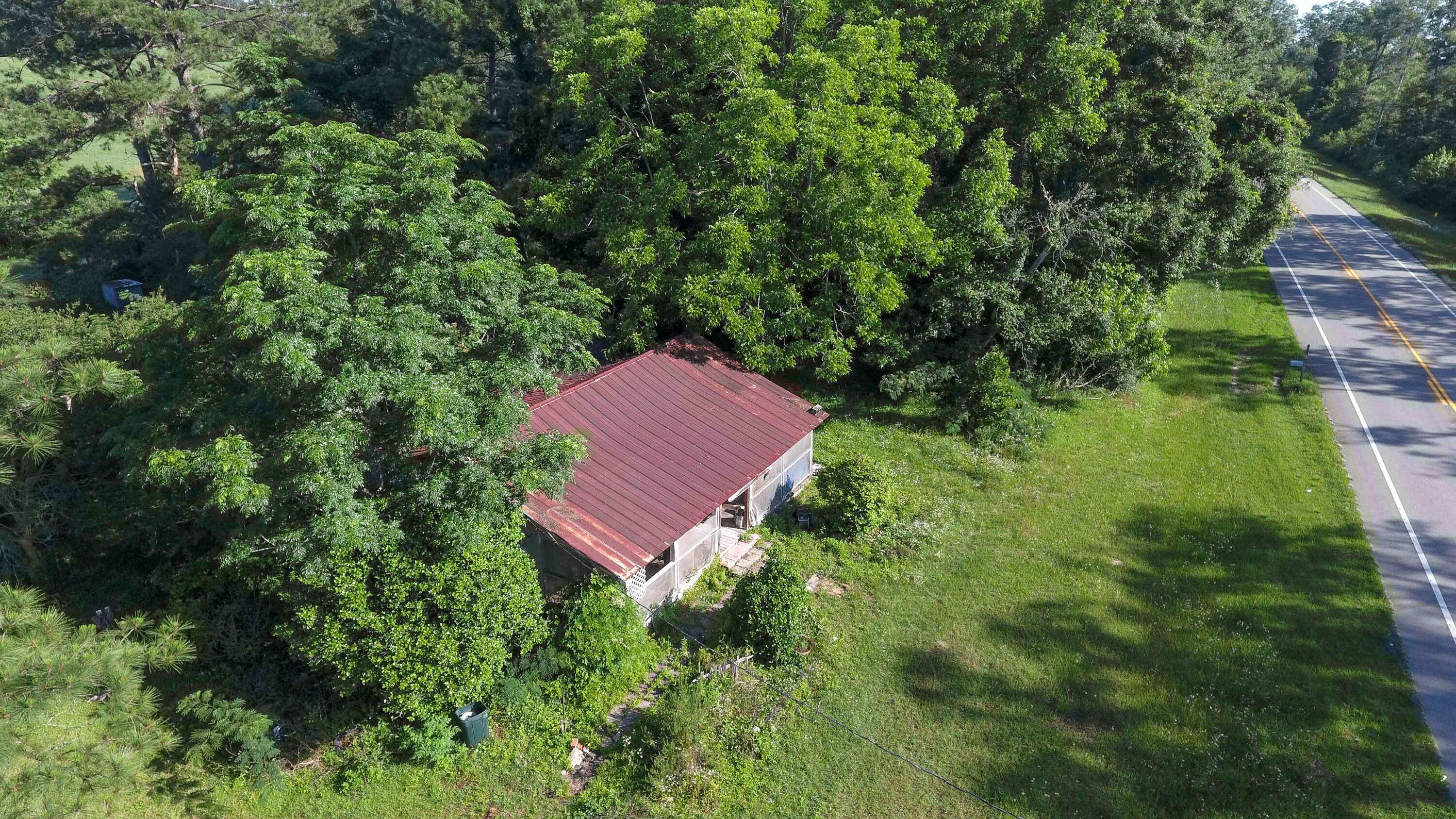 METES & BOUNDS - Land