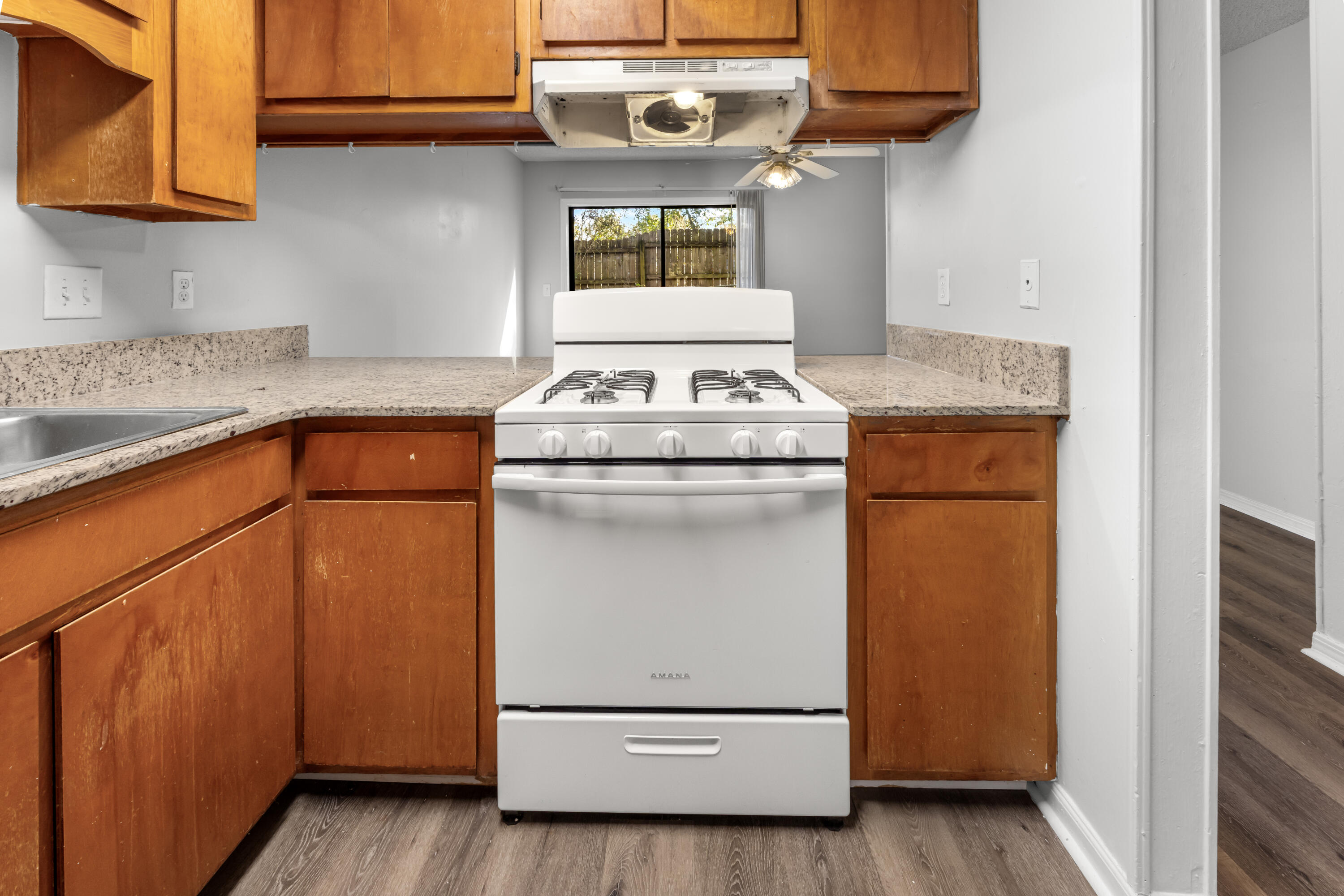 metes and bounds - Residential Lease