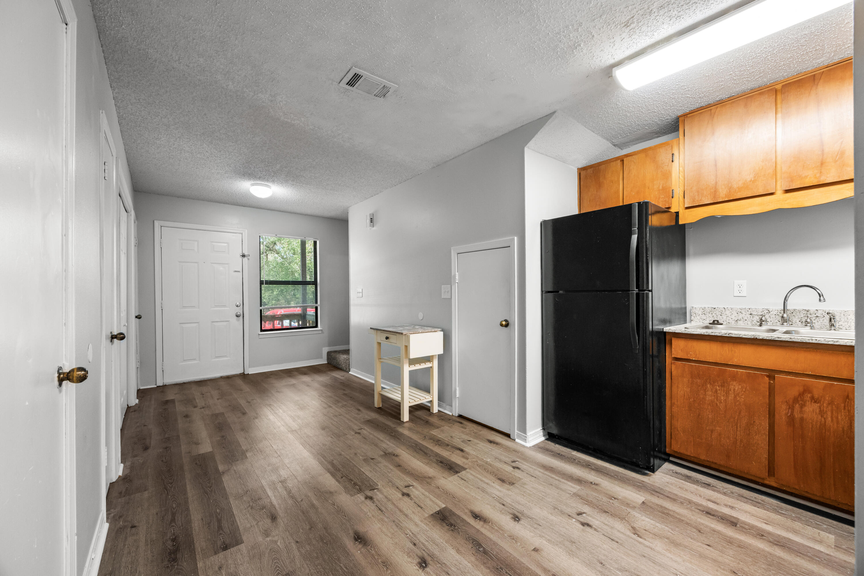 metes and bounds - Residential Lease