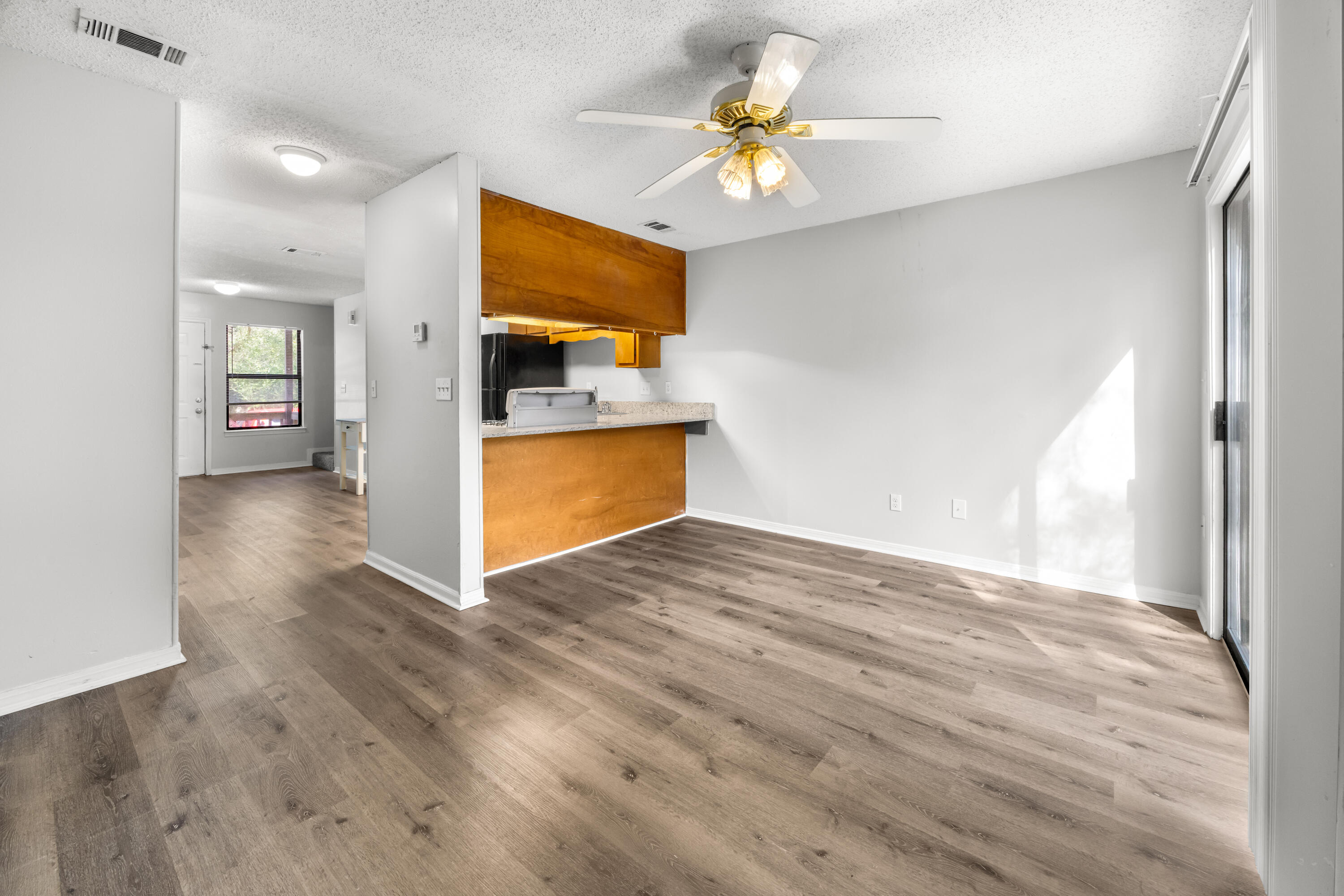 metes and bounds - Residential Lease