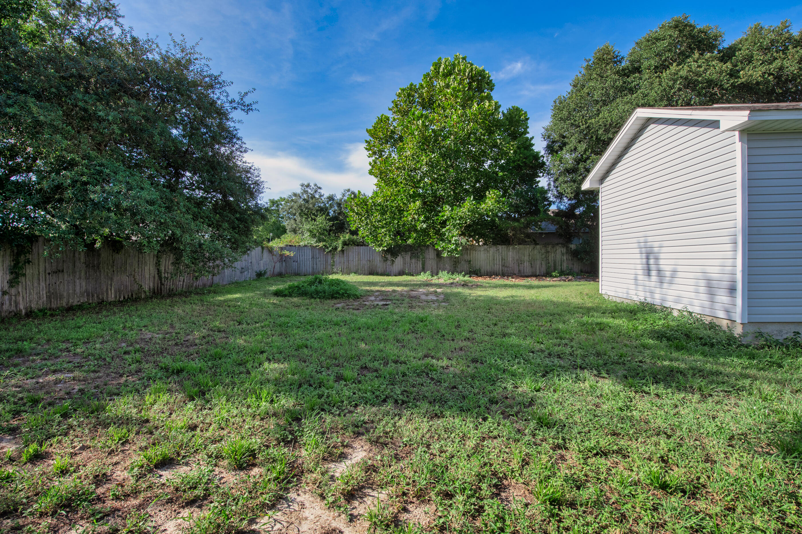 EAST BAY HEIGHTS - Residential