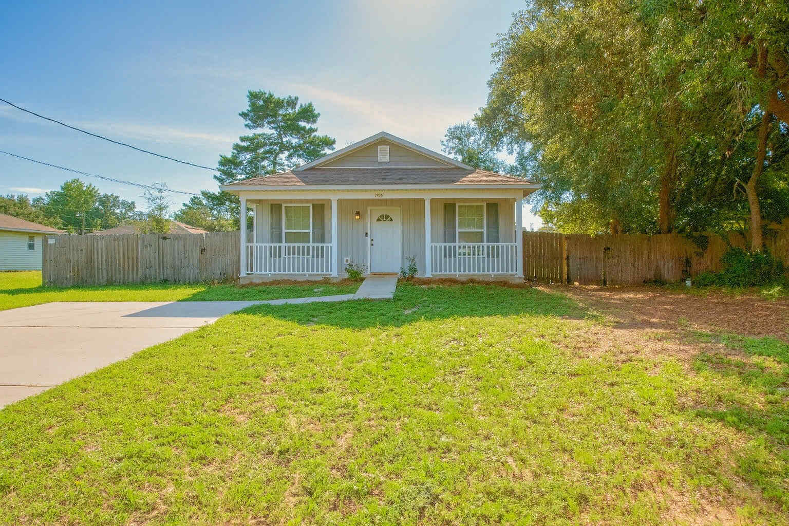 EAST BAY HEIGHTS - Residential