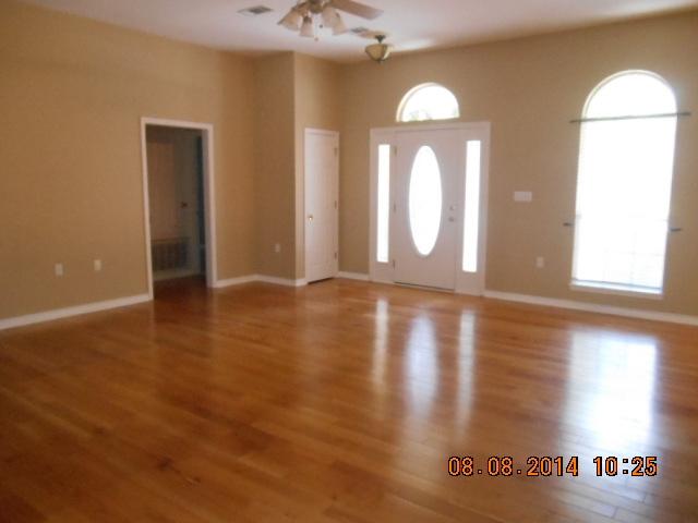 WHITROCK VILLAGE S/D - Residential Lease