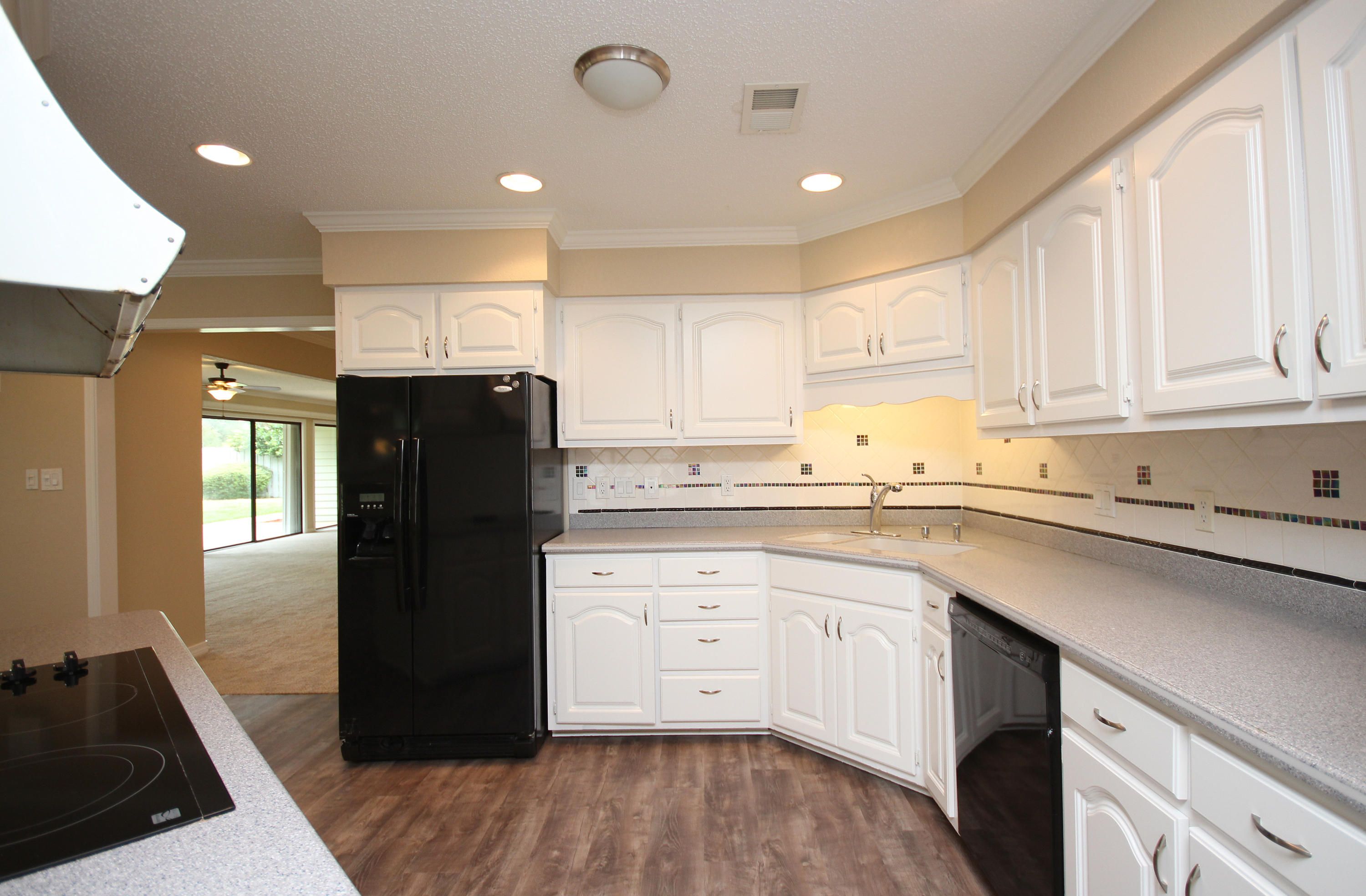 LAKE LORRAINE ESTATES 1 - Residential