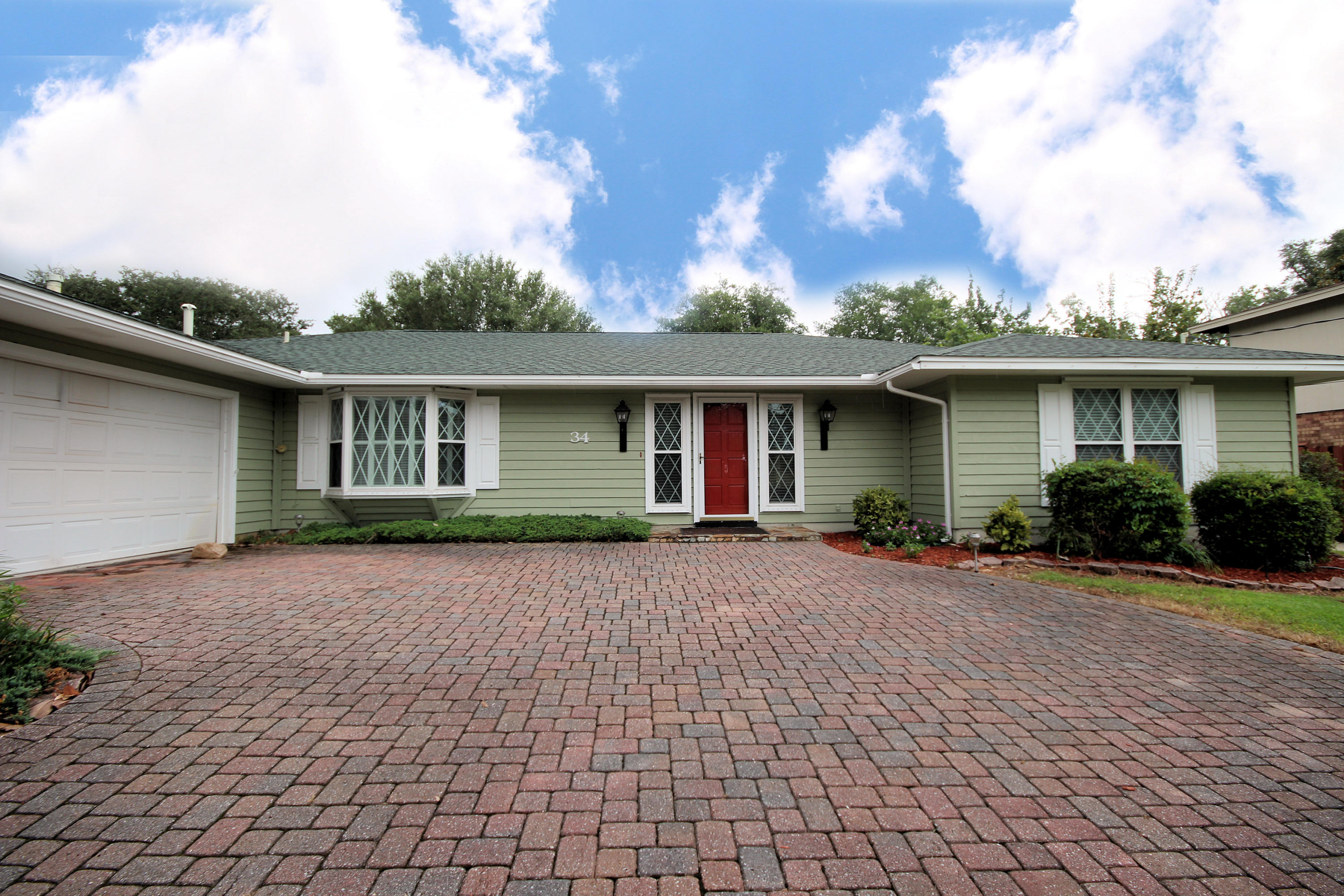 LAKE LORRAINE ESTATES 1 - Residential