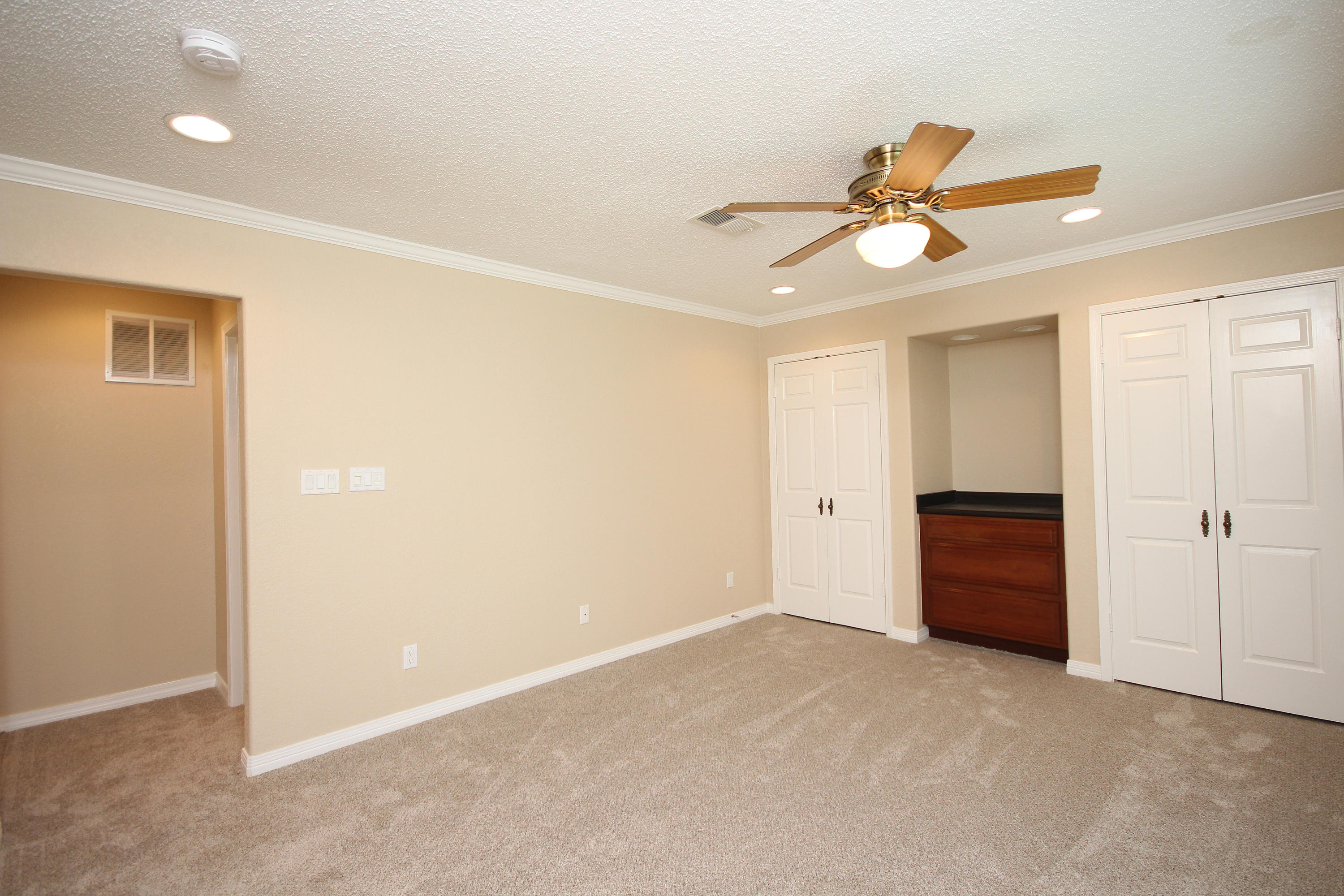 LAKE LORRAINE ESTATES 1 - Residential