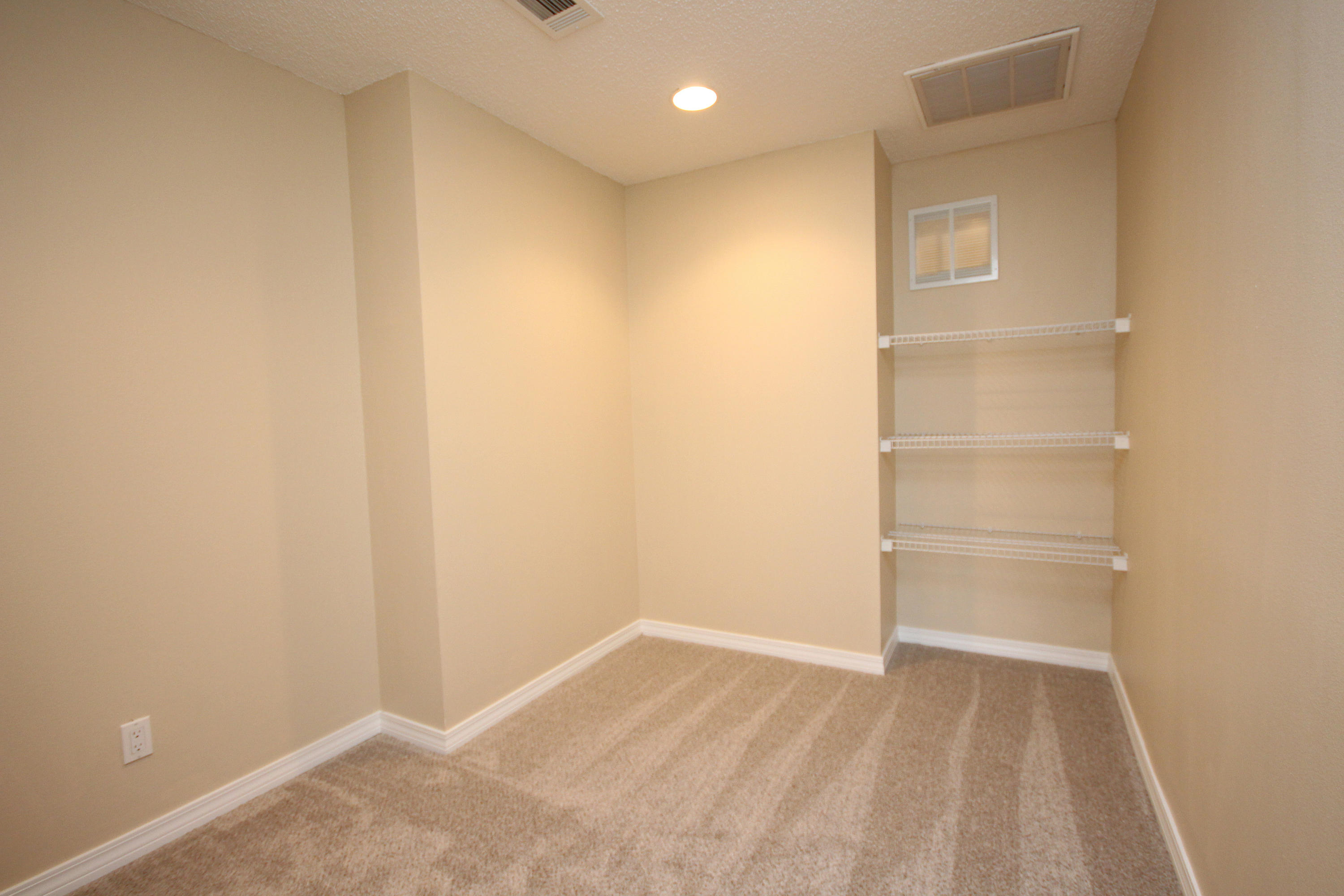 LAKE LORRAINE ESTATES 1 - Residential