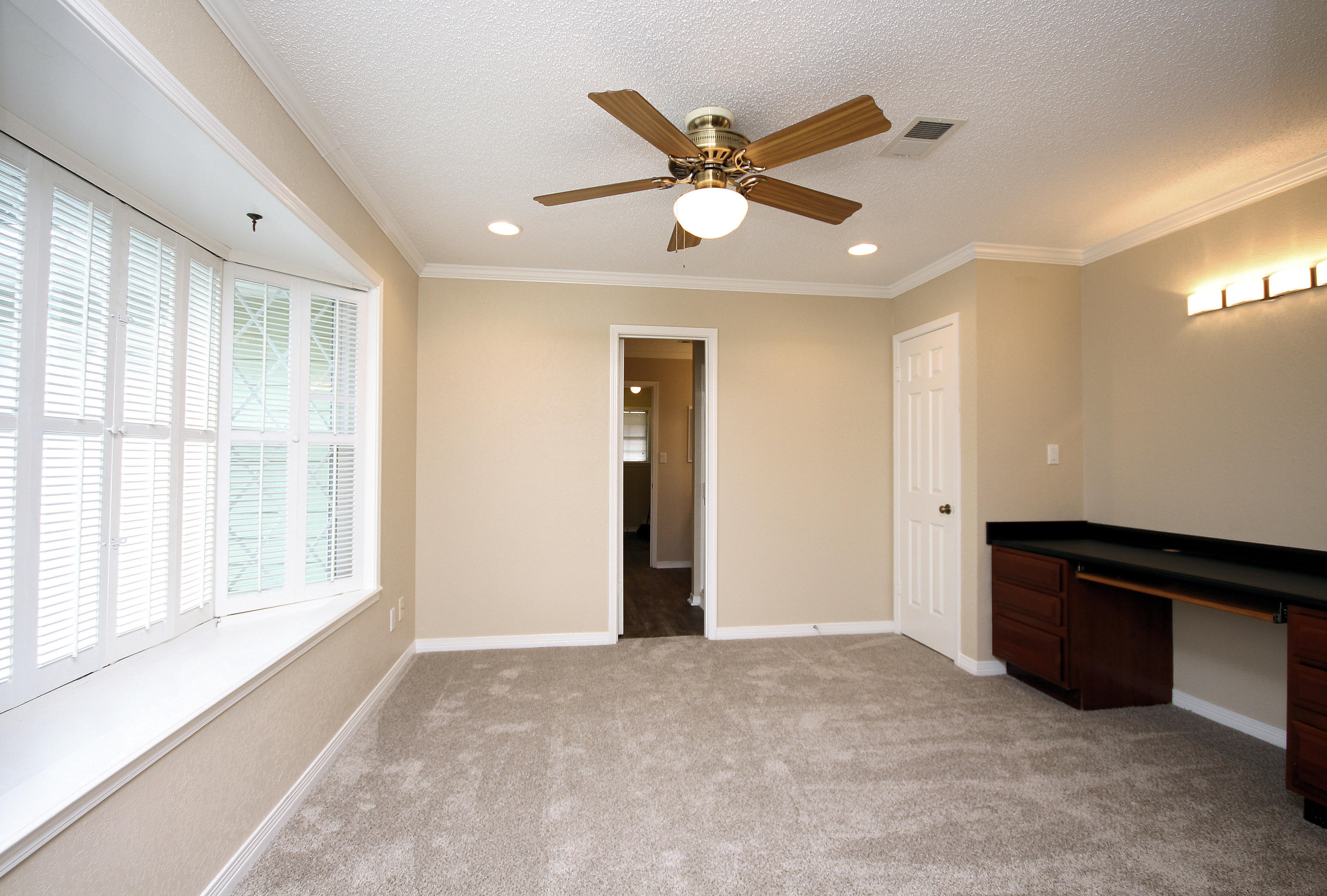 LAKE LORRAINE ESTATES 1 - Residential