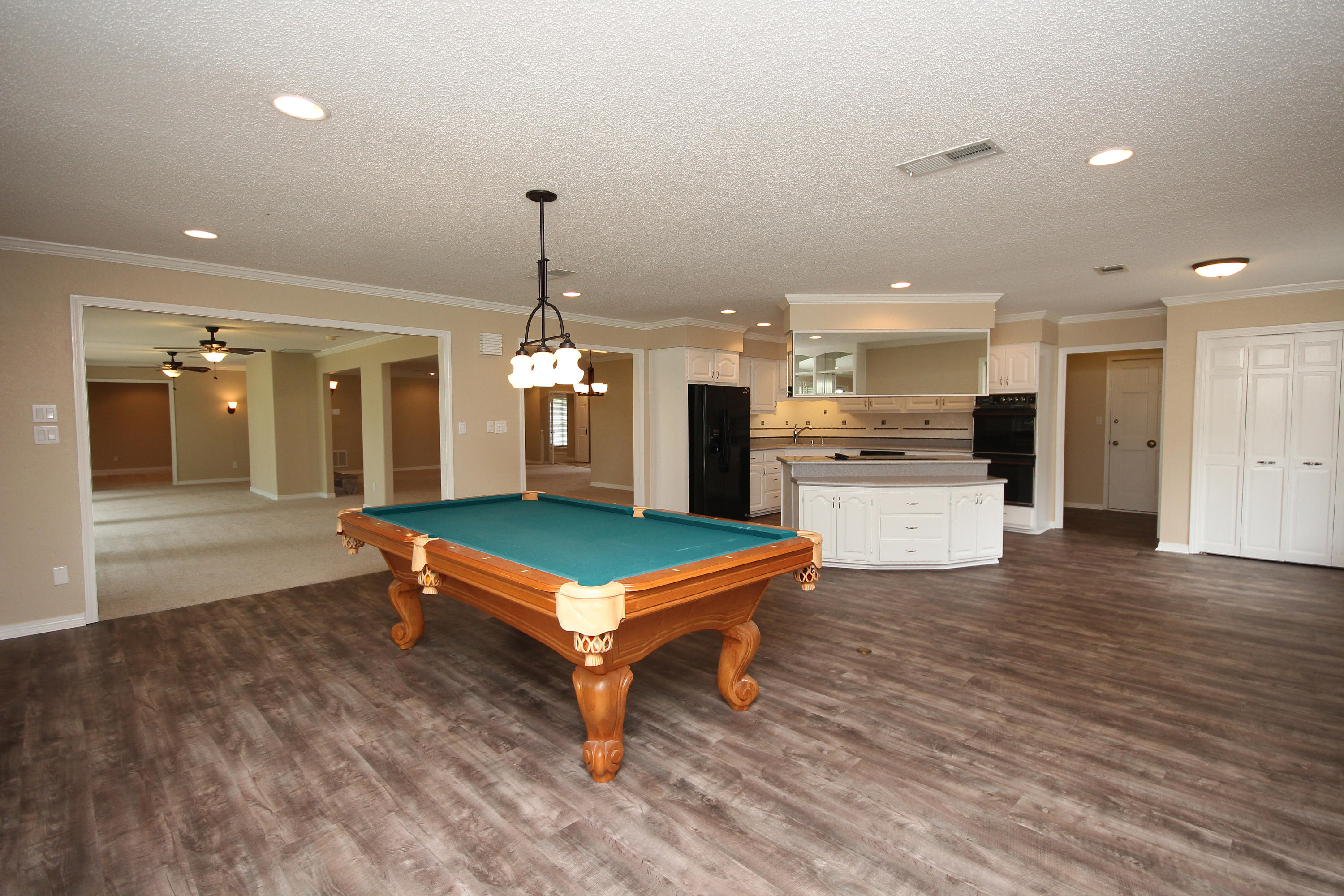 LAKE LORRAINE ESTATES 1 - Residential