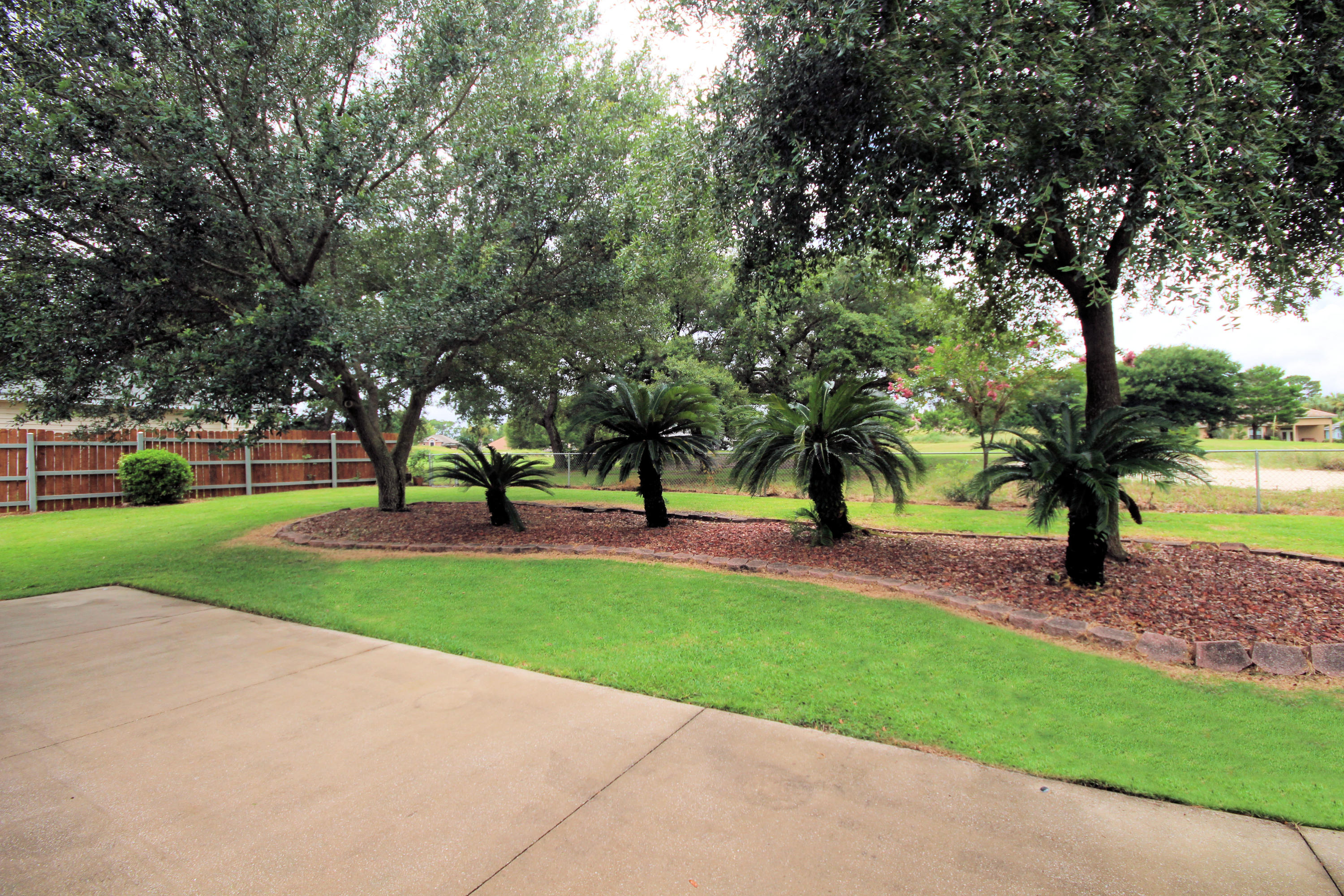 LAKE LORRAINE ESTATES 1 - Residential