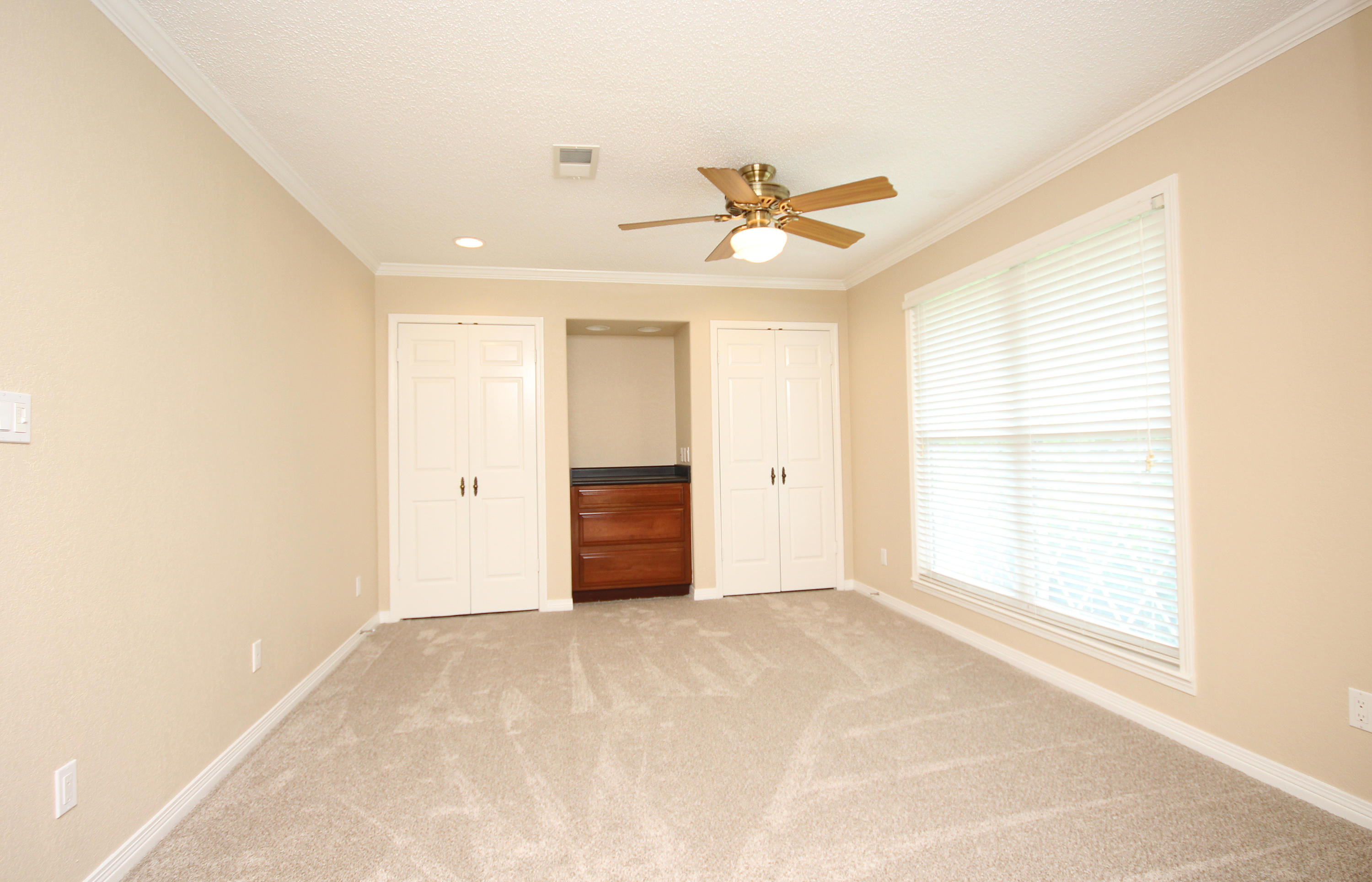 LAKE LORRAINE ESTATES 1 - Residential