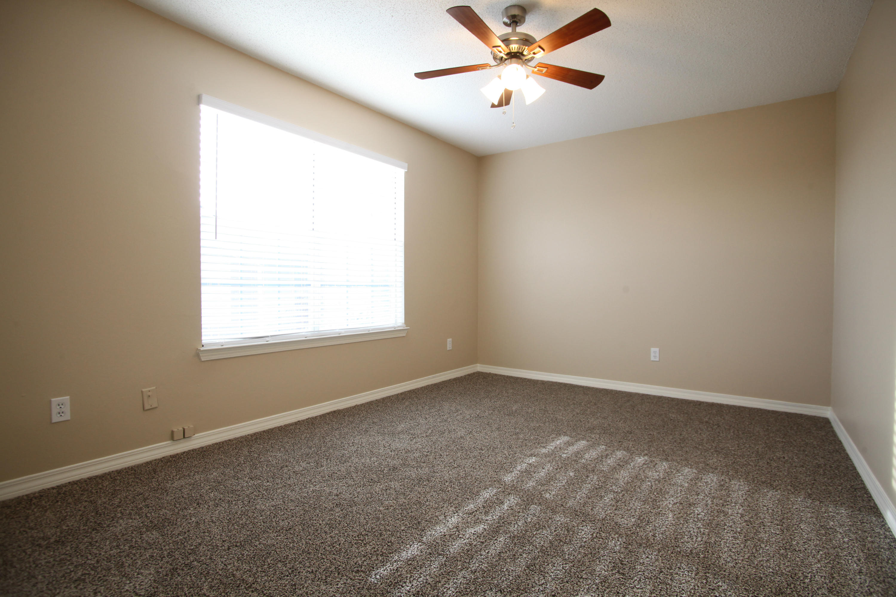 HARBOR BREEZE - Residential