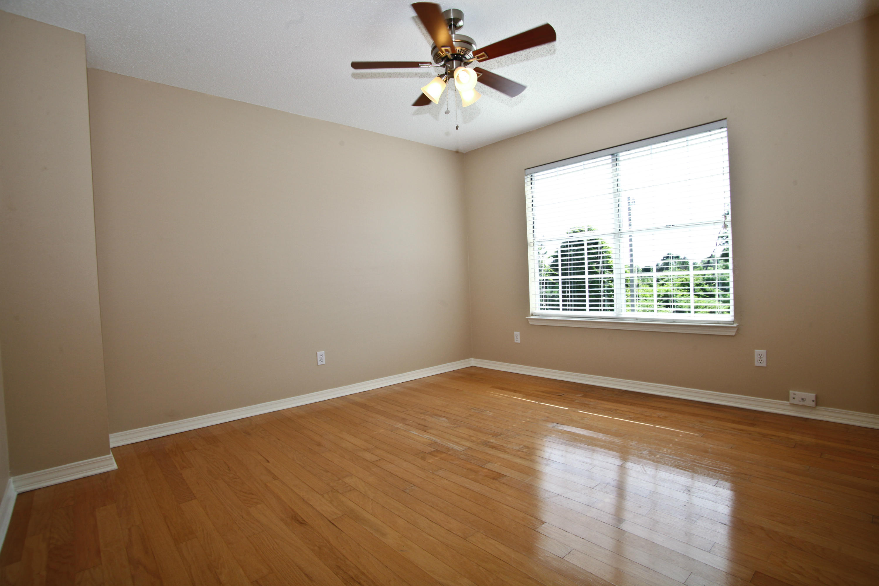 HARBOR BREEZE - Residential