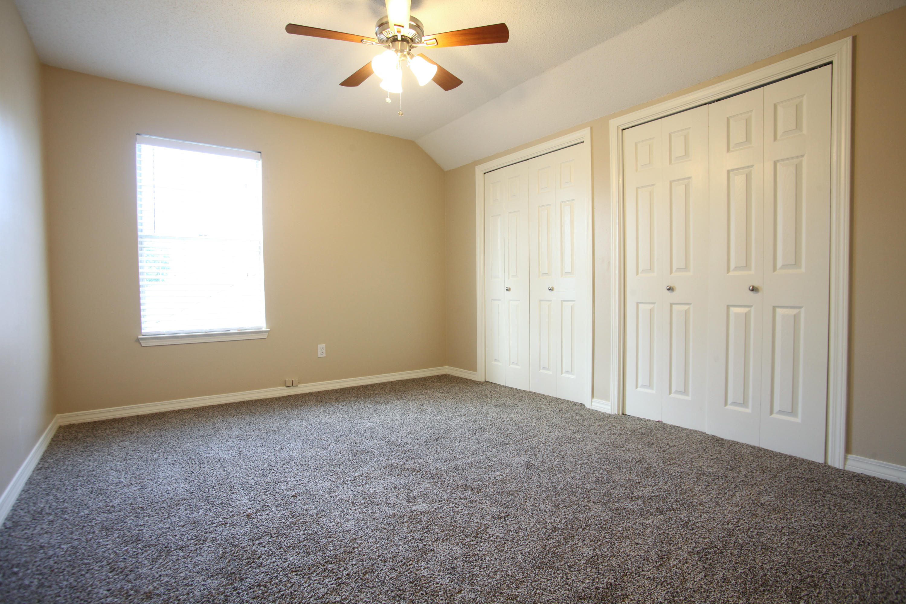 HARBOR BREEZE - Residential