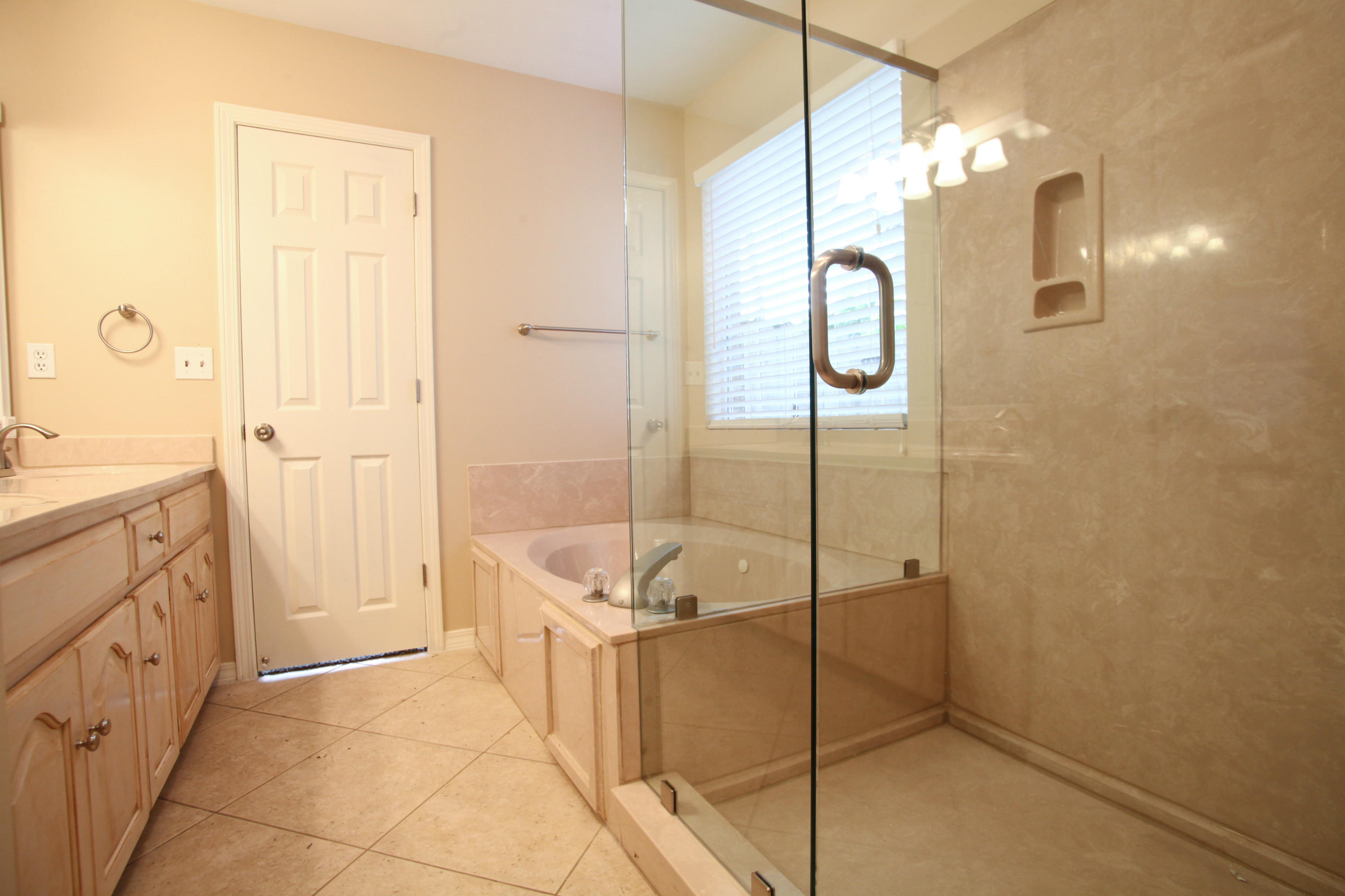 HARBOR BREEZE - Residential