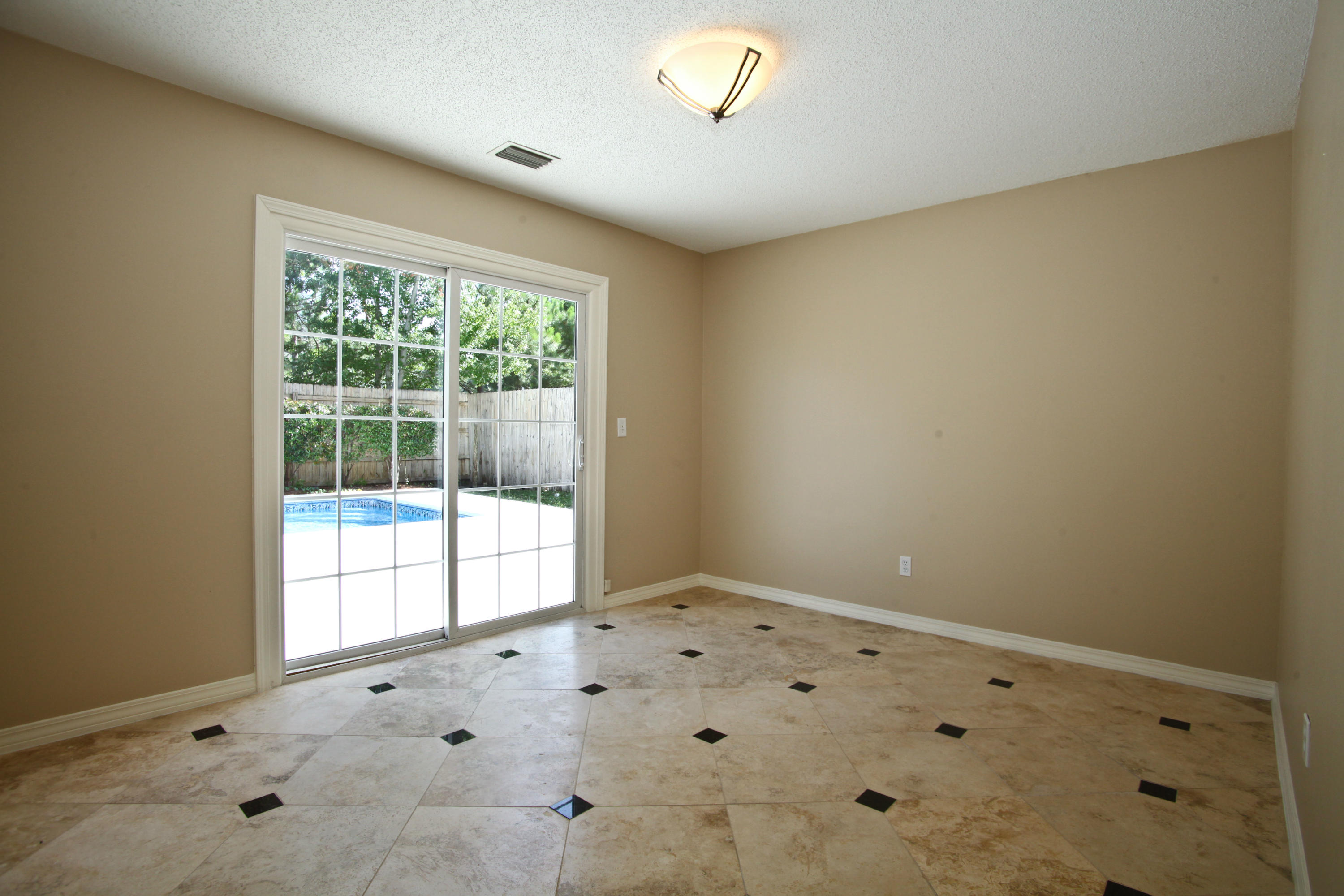 HARBOR BREEZE - Residential