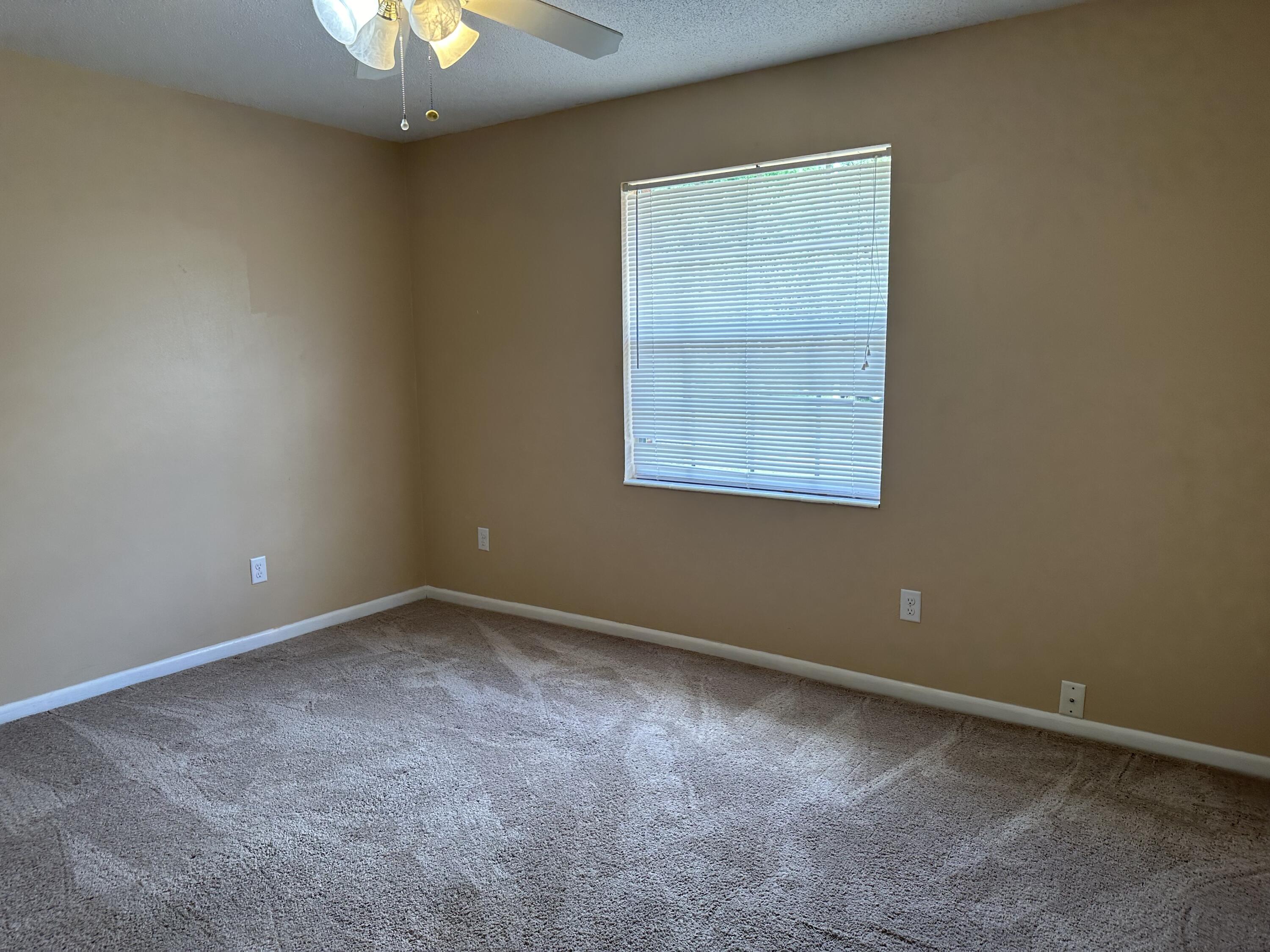 MID PINES - Residential Lease