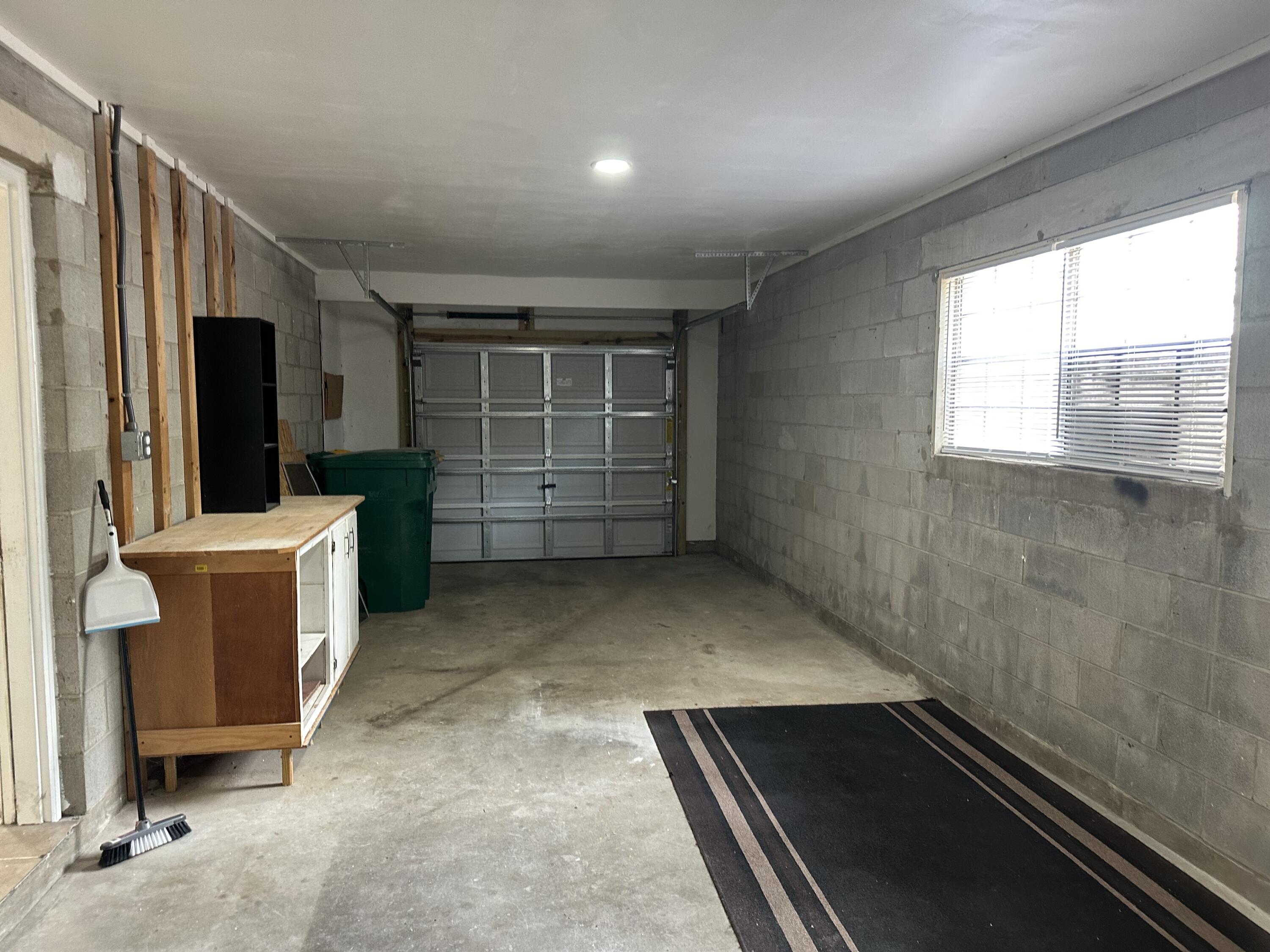 MID PINES - Residential Lease