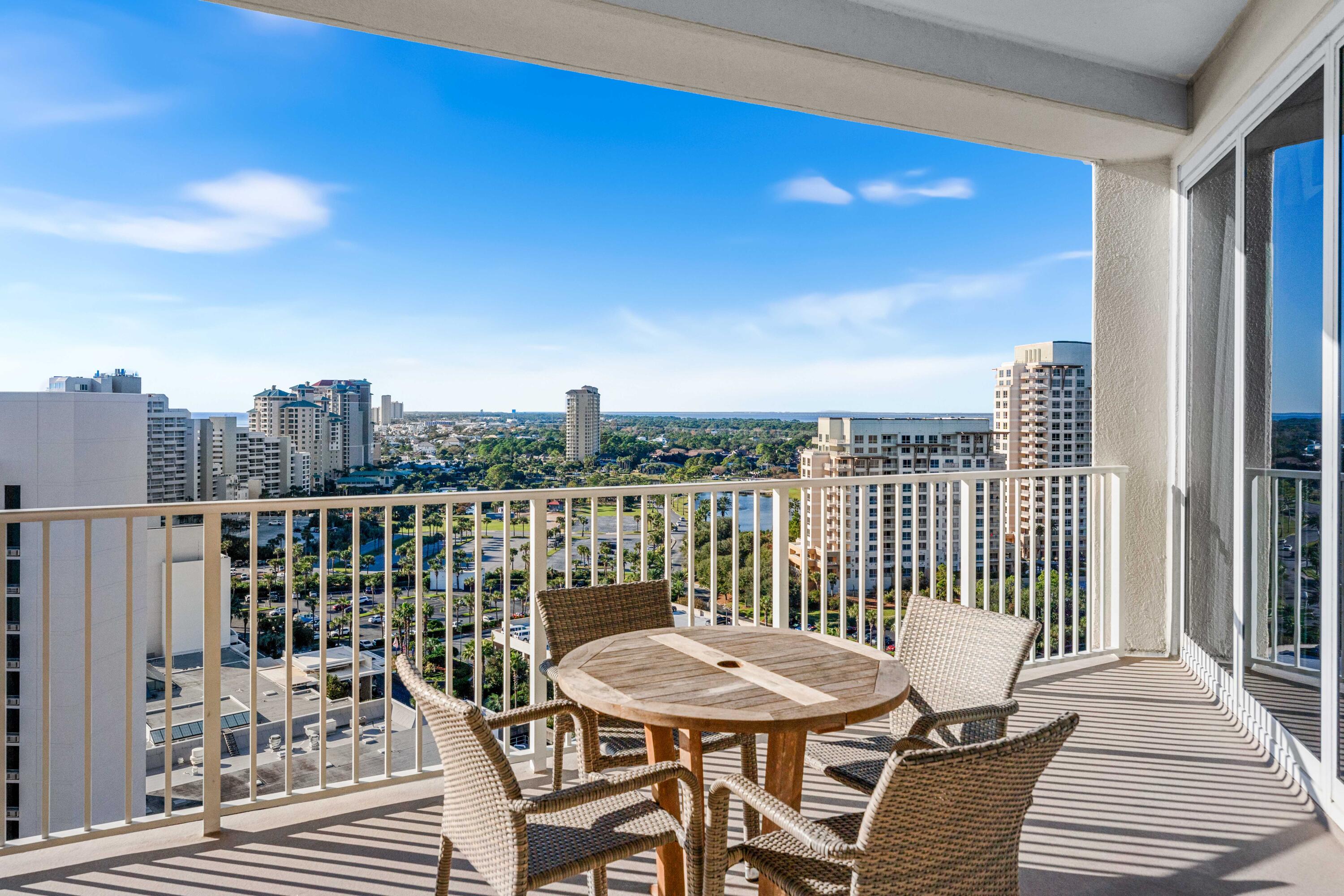 TIDES AT TOPS'L - Residential