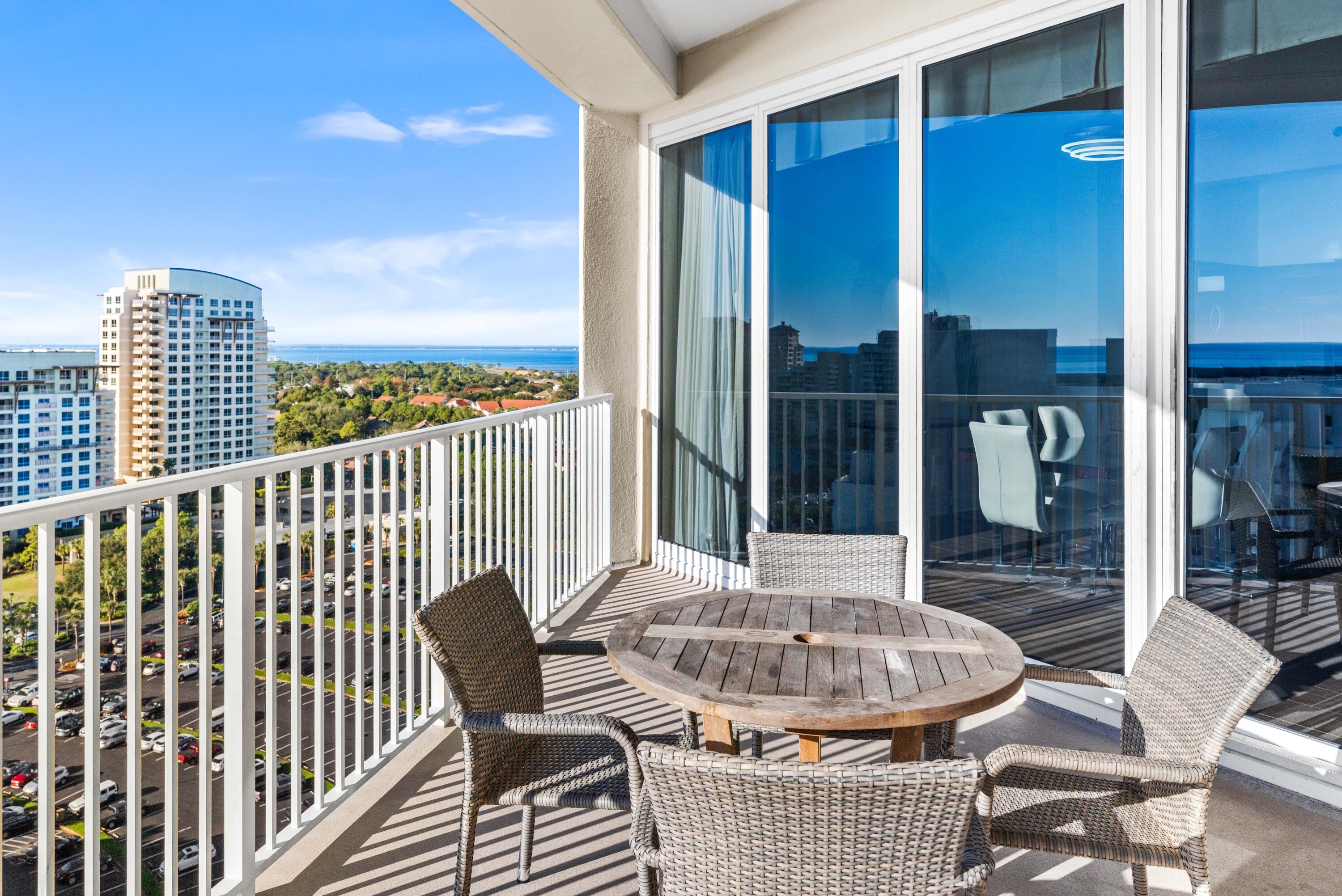TIDES AT TOPS'L - Residential
