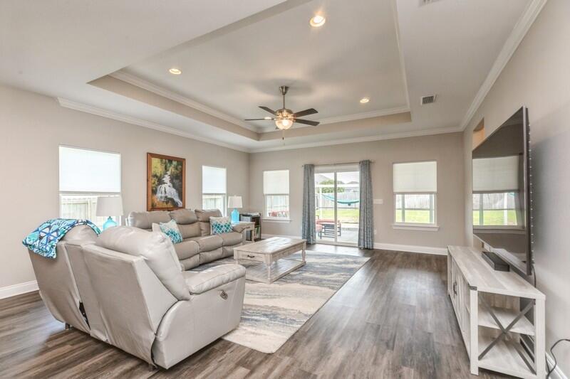 Cross Creek Estates - Residential