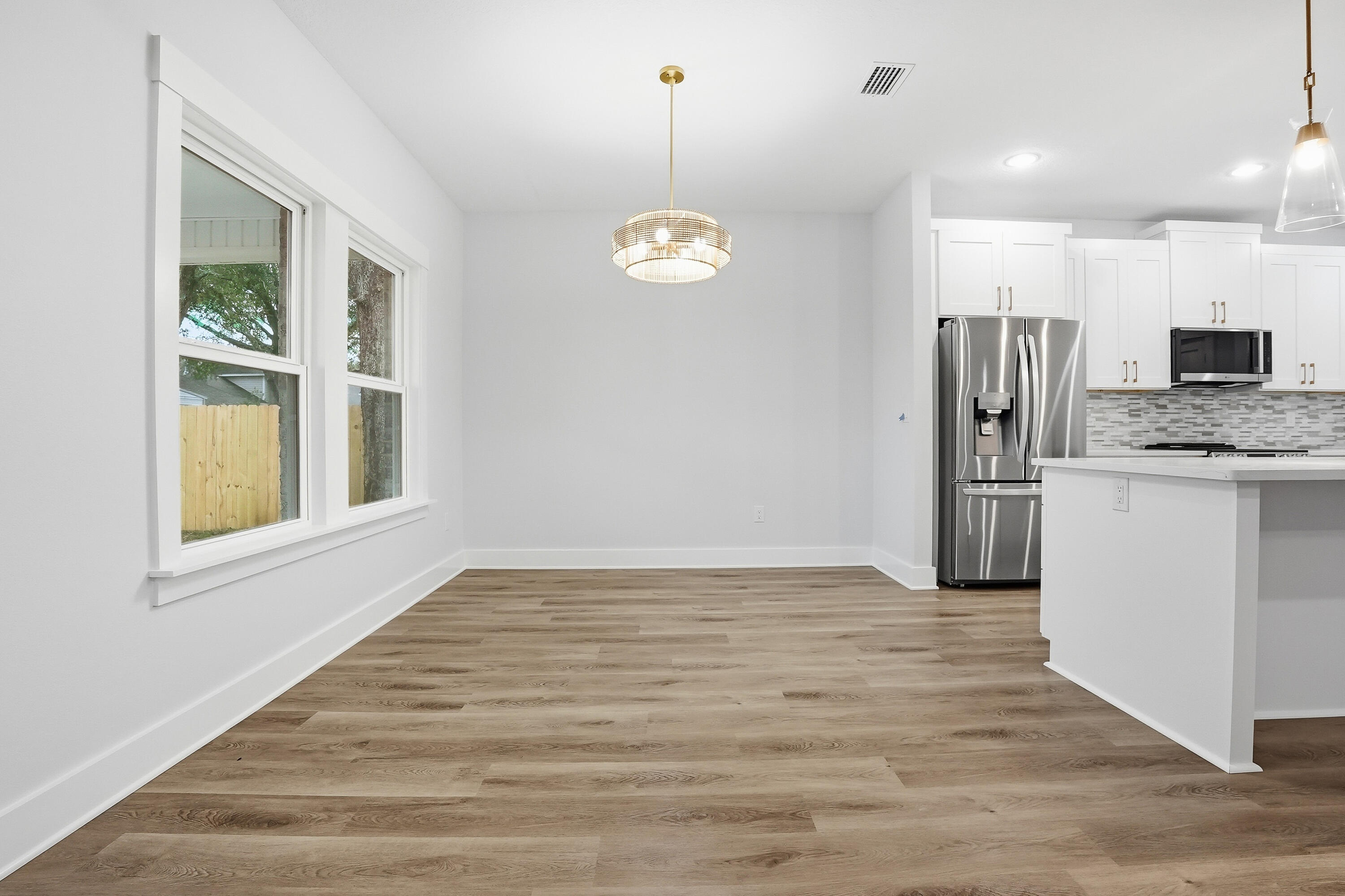 SHALIMAR S/D LOT 8 BLK 5 - Residential