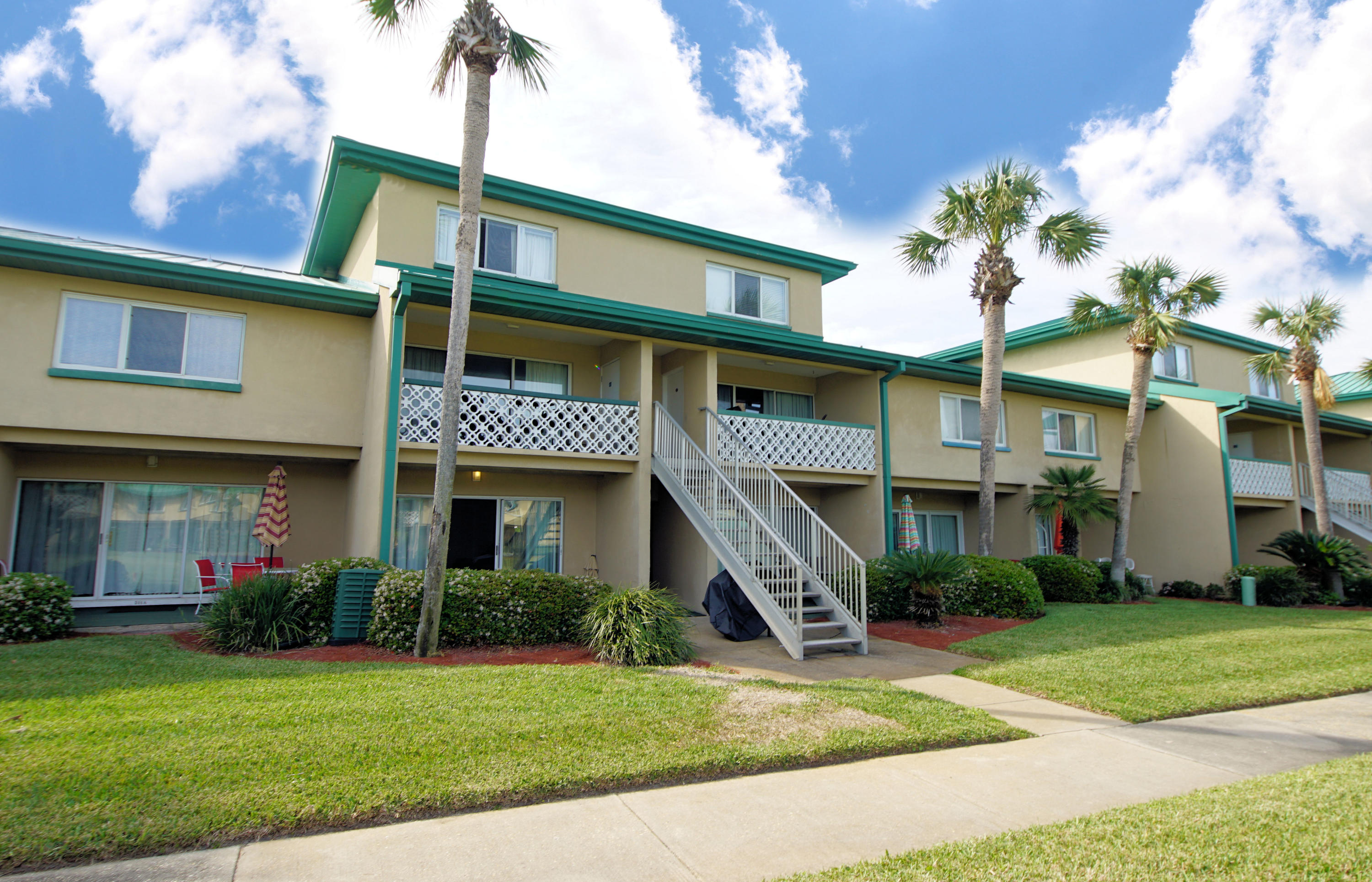 SEASPRAY CONDO - Residential