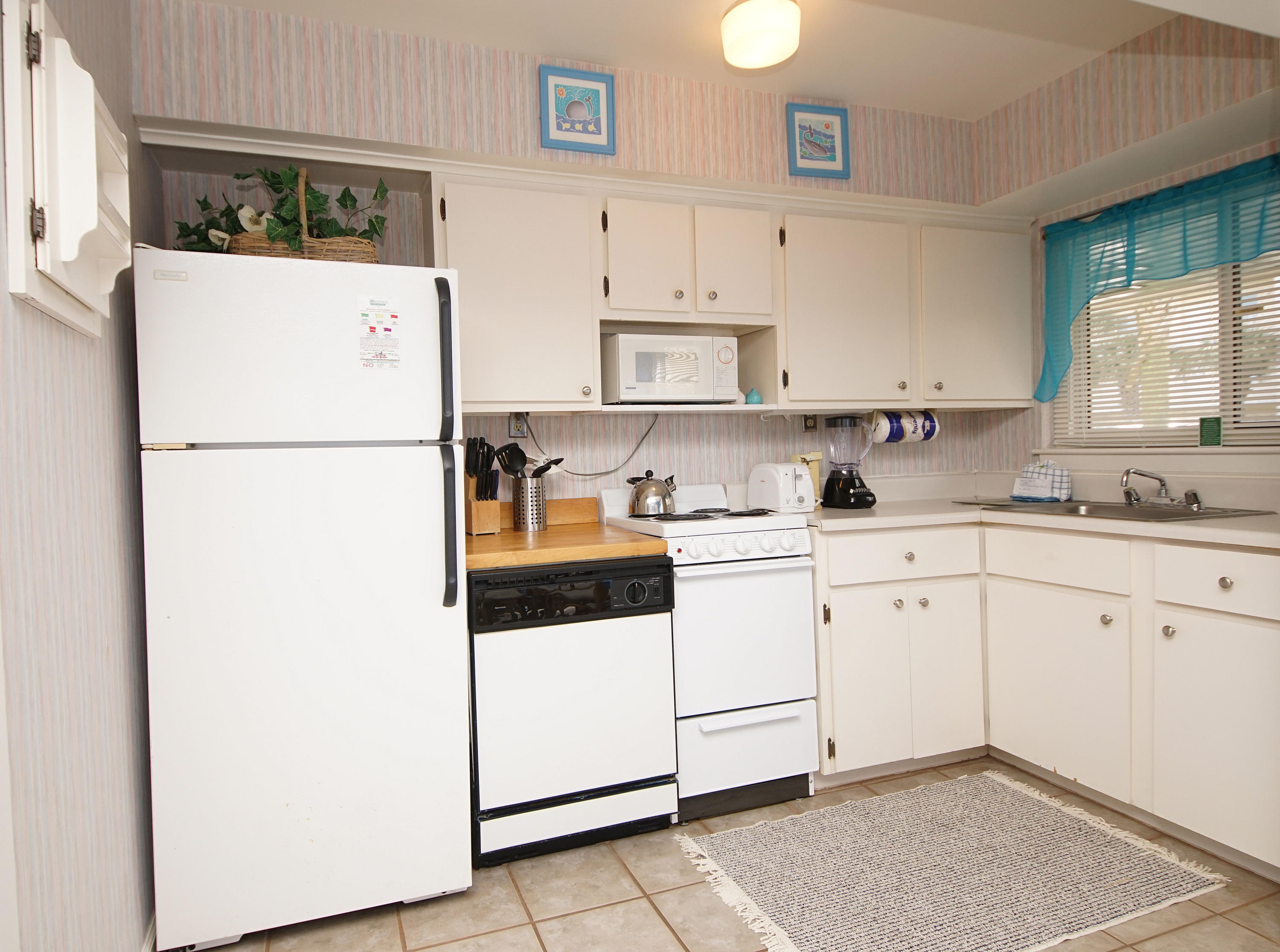 SEASPRAY CONDO - Residential