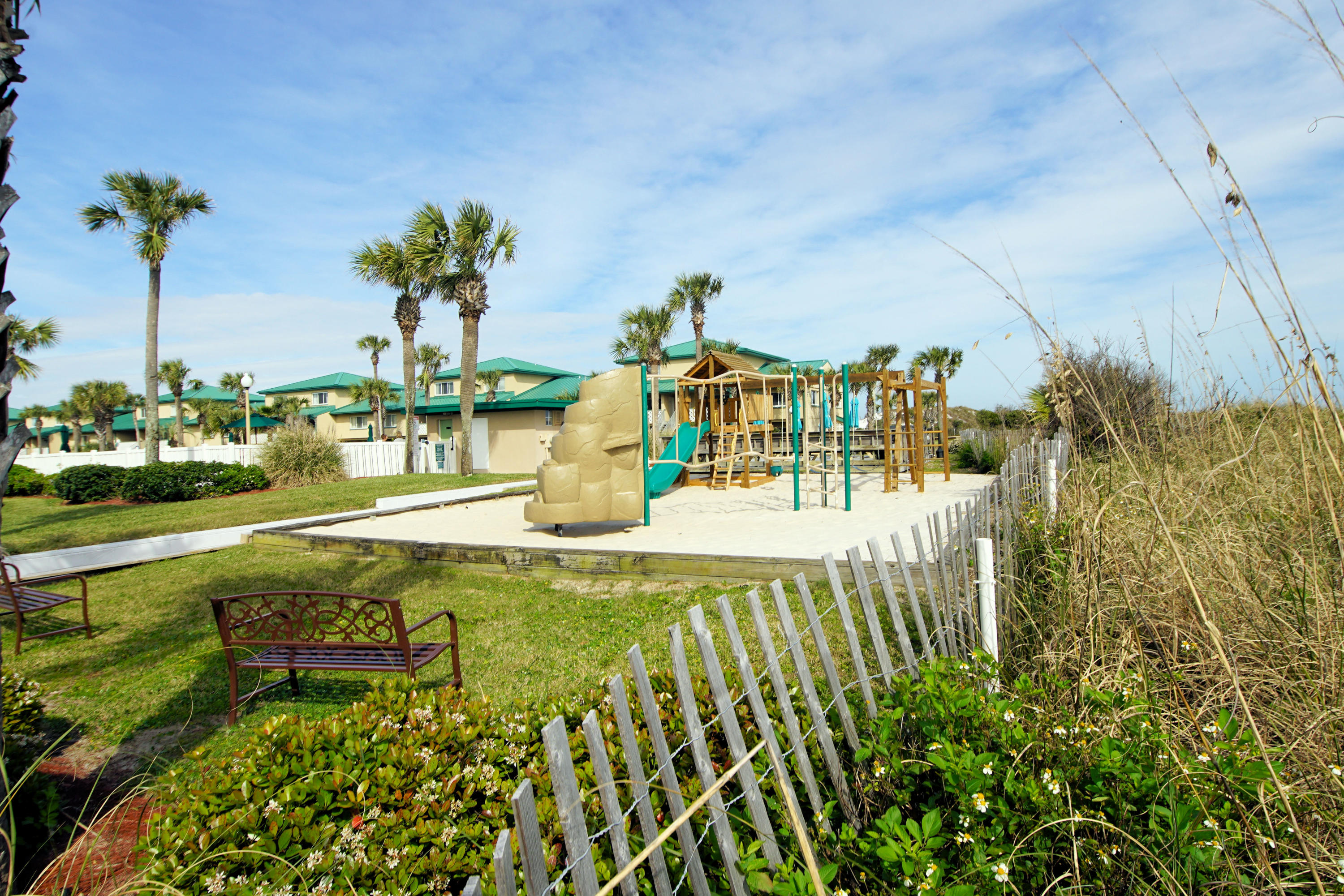 SEASPRAY CONDO - Residential