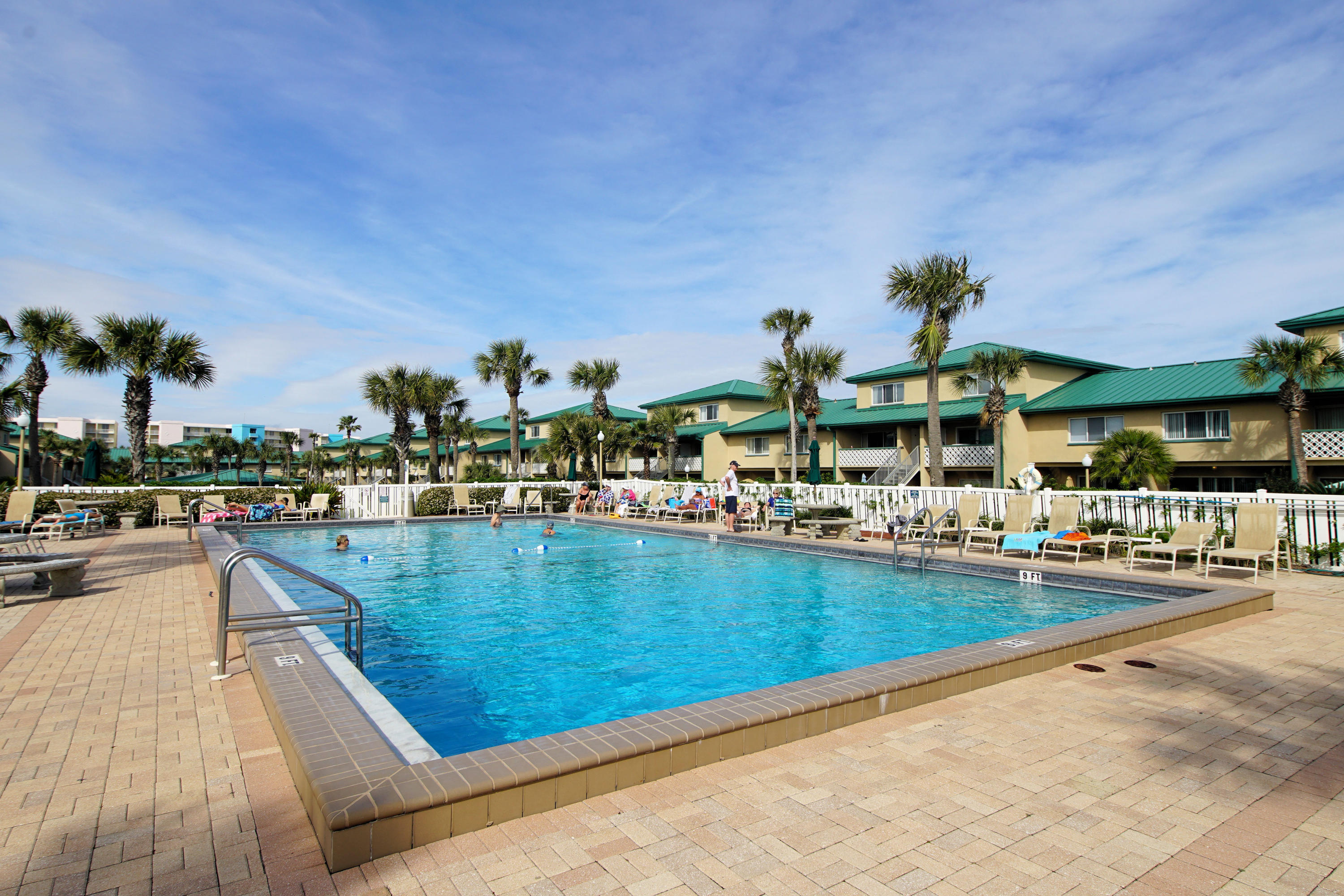 SEASPRAY CONDO - Residential