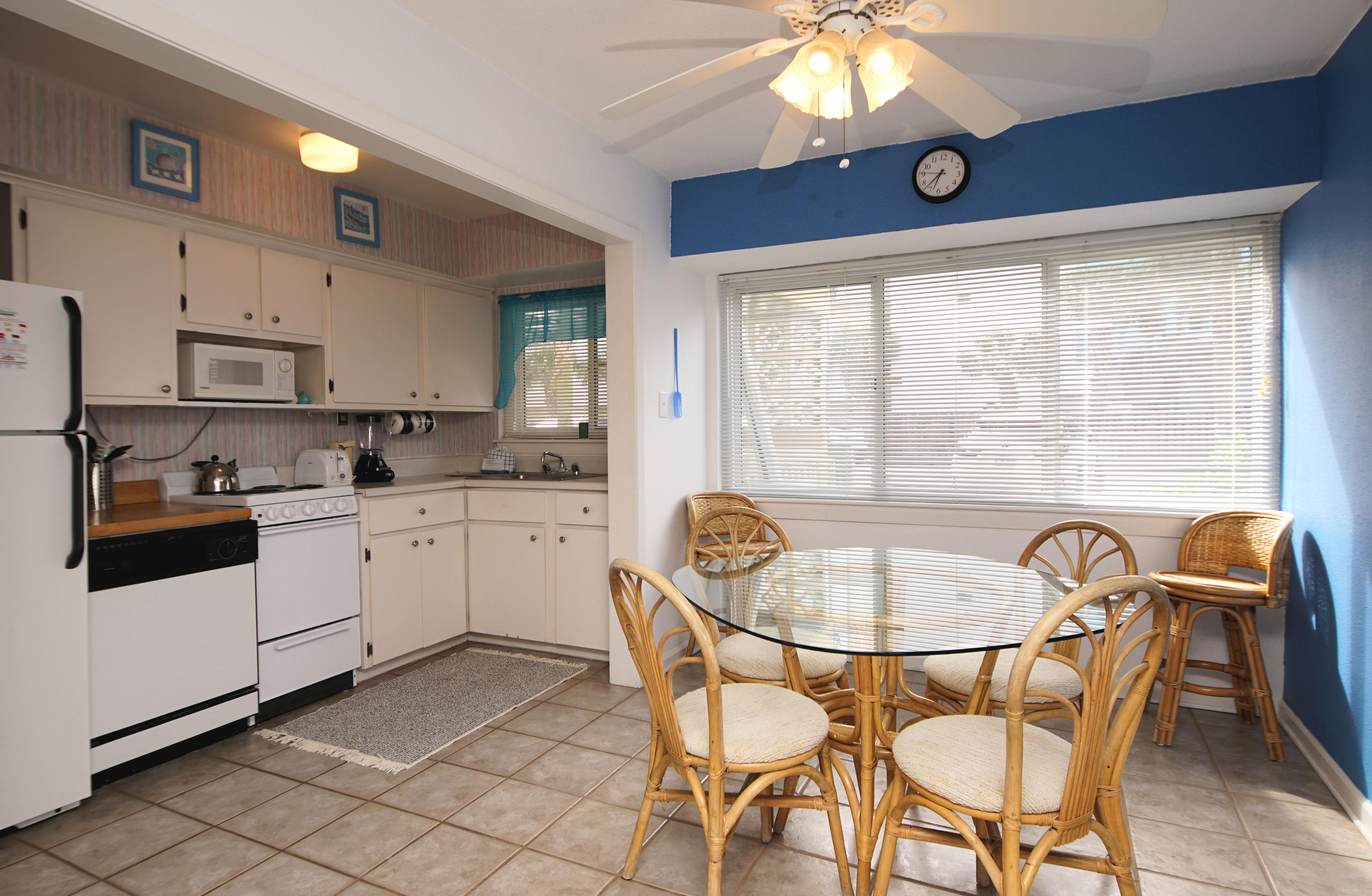 SEASPRAY CONDO - Residential