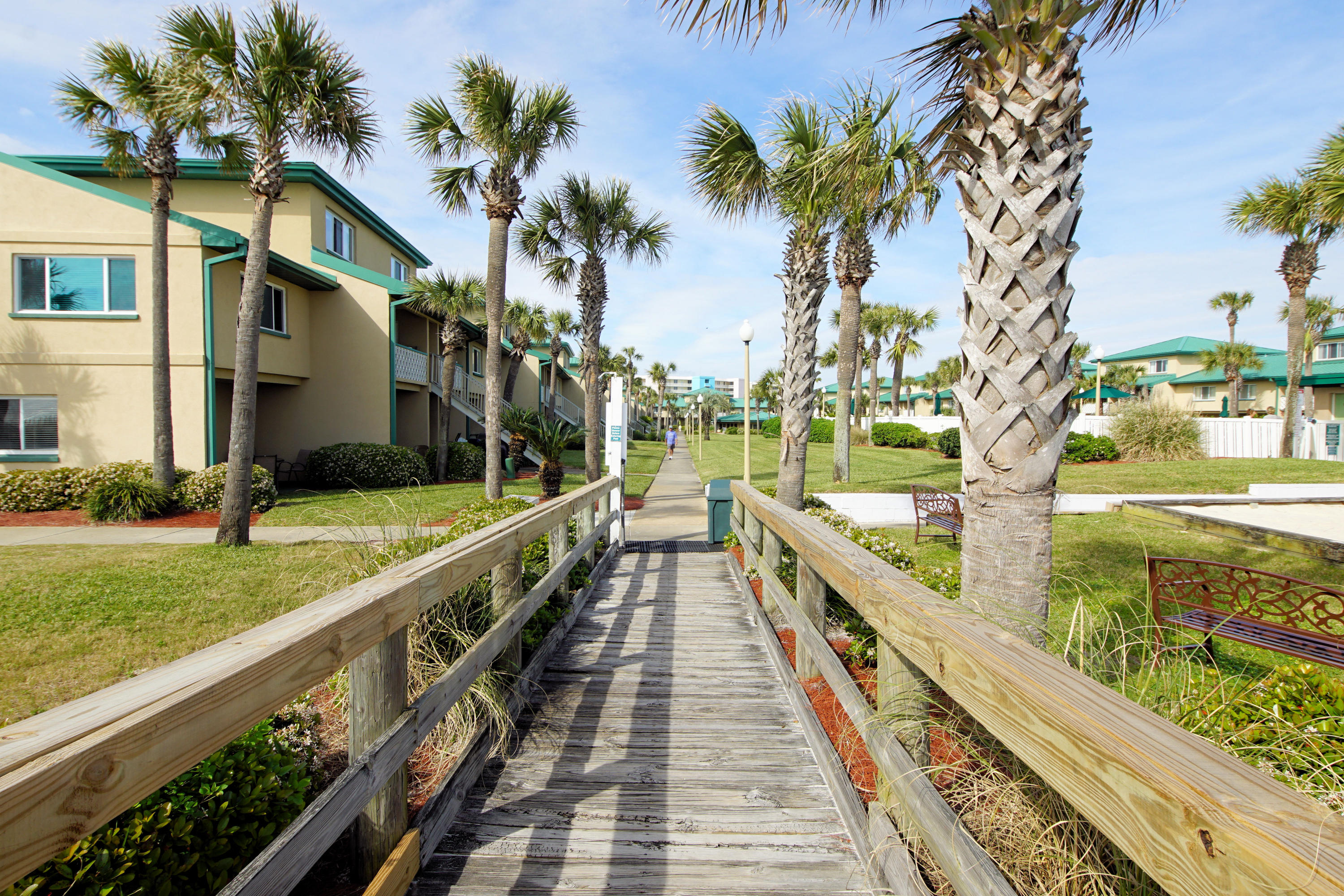 SEASPRAY CONDO - Residential