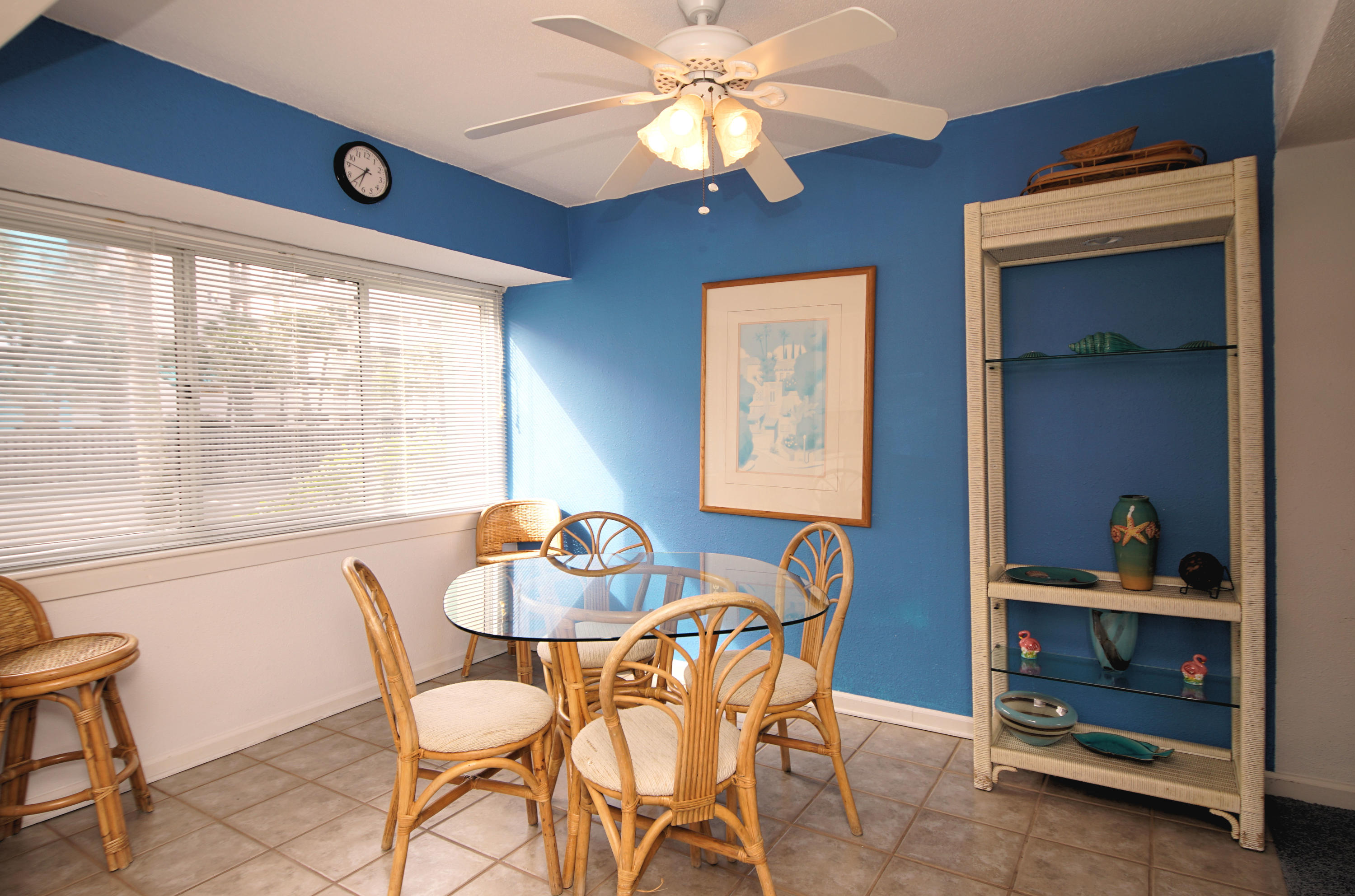 SEASPRAY CONDO - Residential