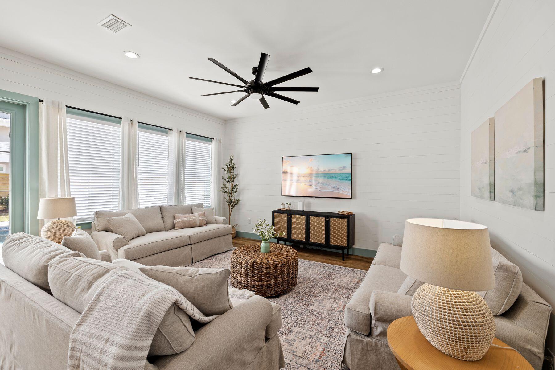 FRANGISTA BEACH 2ND ADDN - Residential