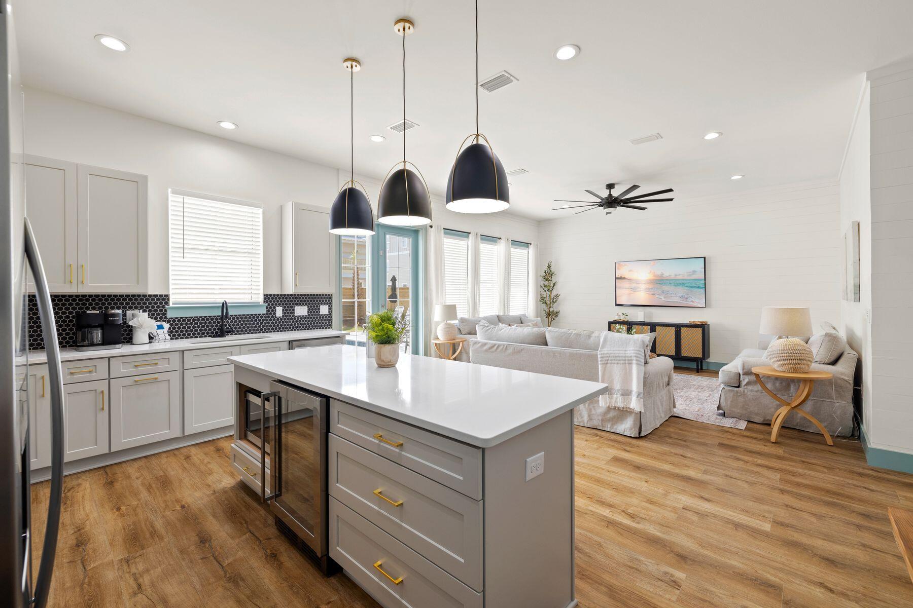 FRANGISTA BEACH 2ND ADDN - Residential