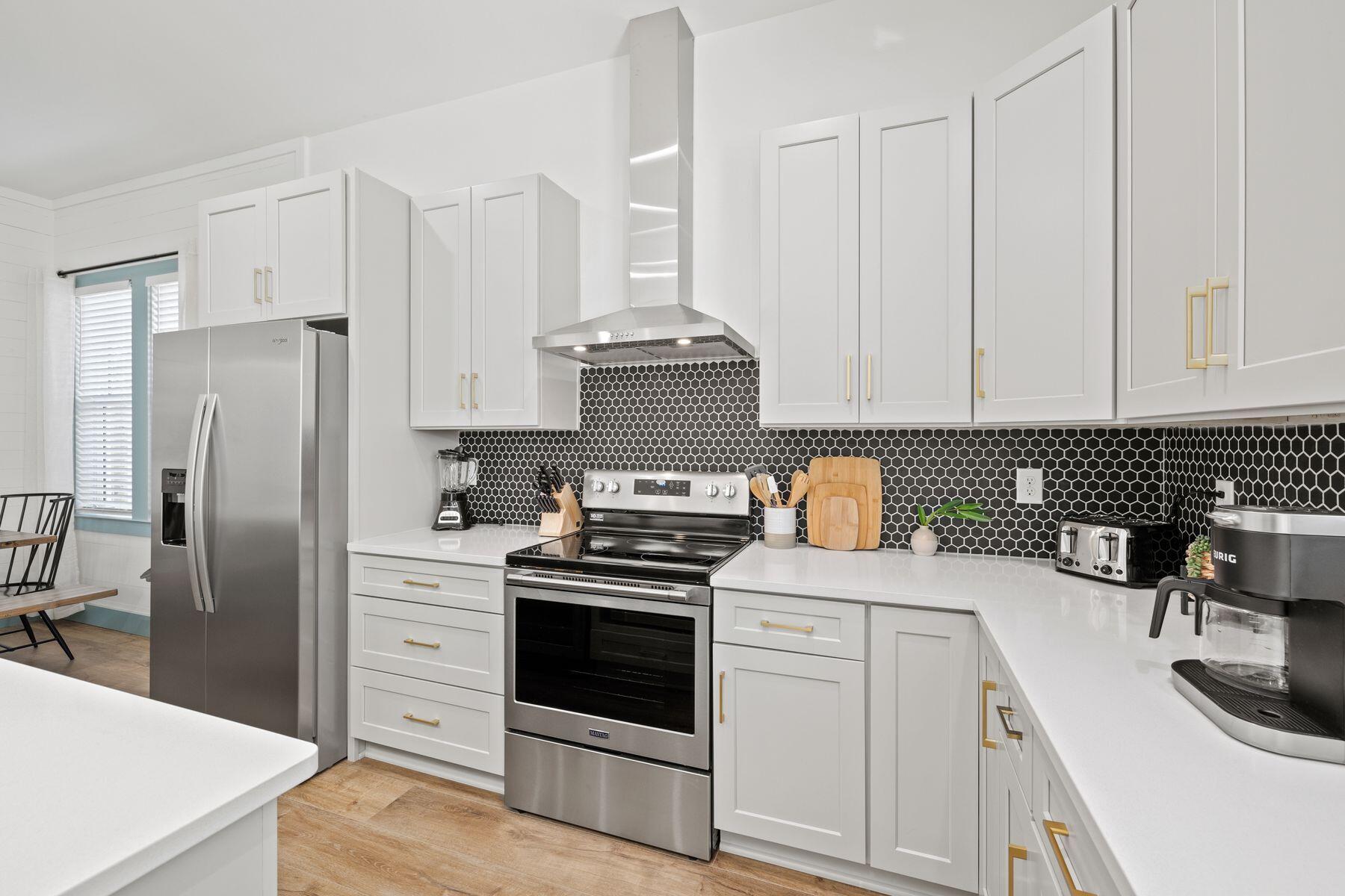 FRANGISTA BEACH 2ND ADDN - Residential