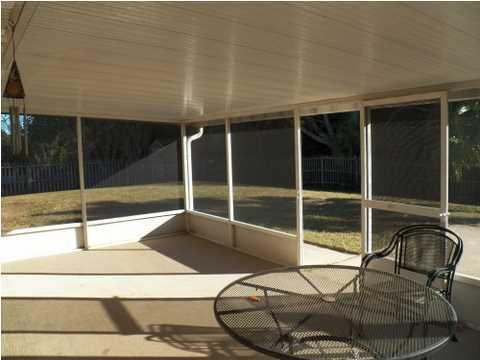 CHEROKEE BEND S/D - Residential