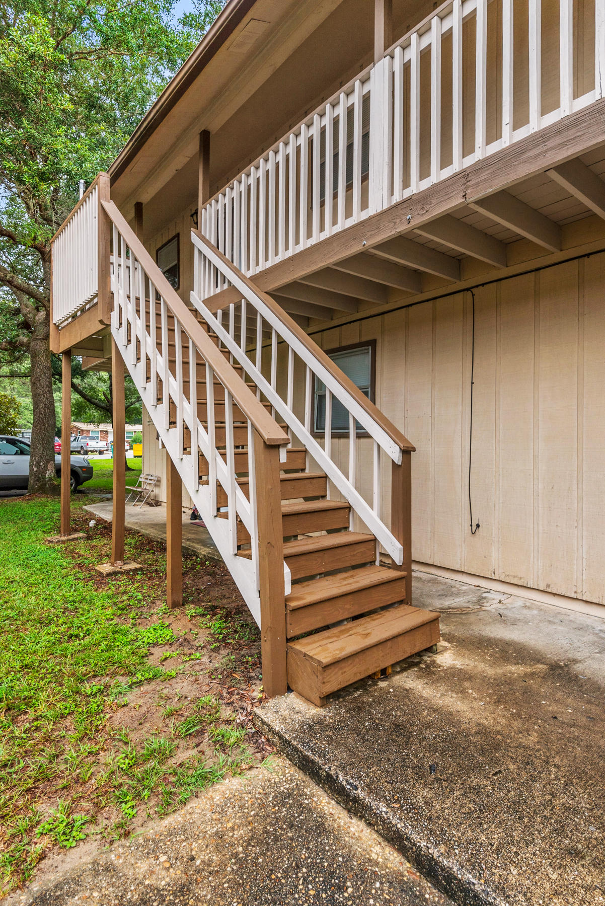 LLOYD & HETHERINGTON - Residential