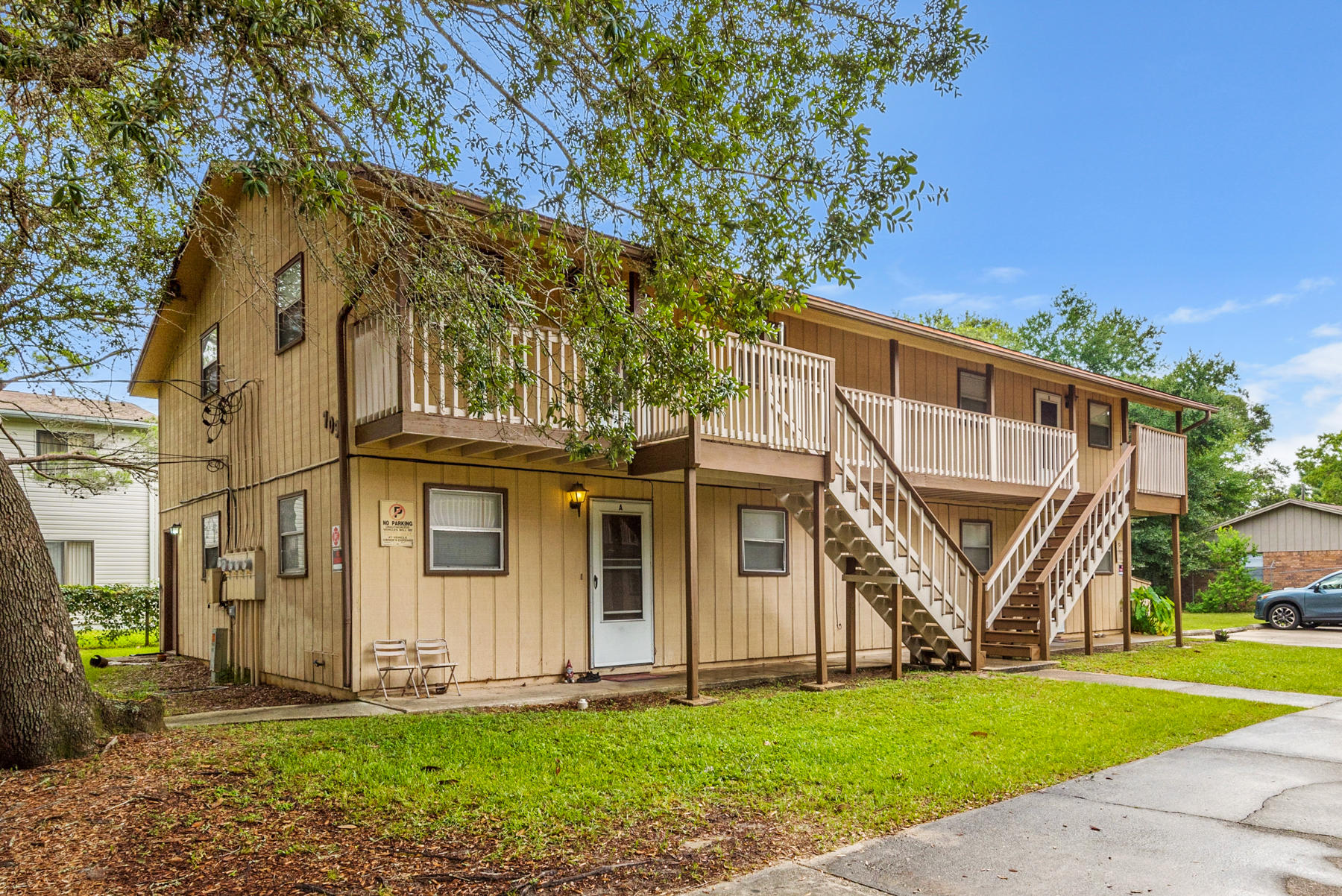 LLOYD & HETHERINGTON - Residential