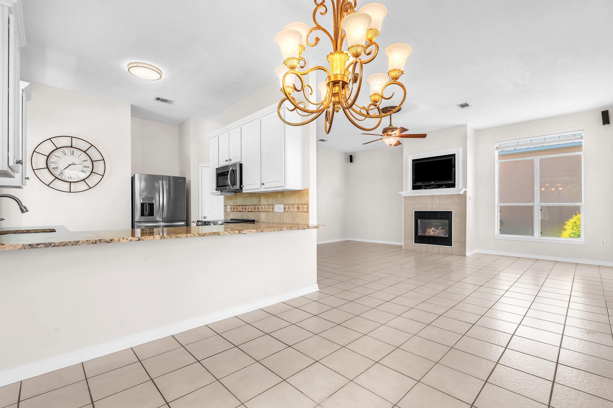 MARAVILLA COTTAGES - Residential Lease