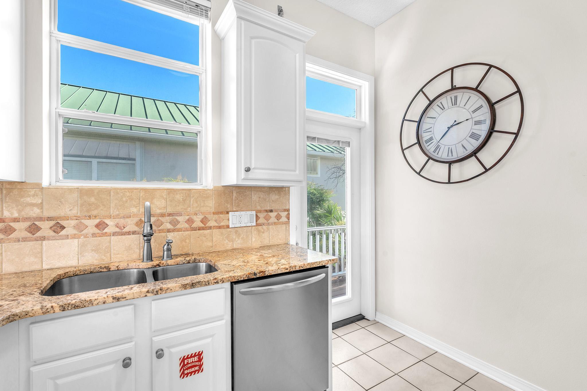 MARAVILLA COTTAGES - Residential Lease