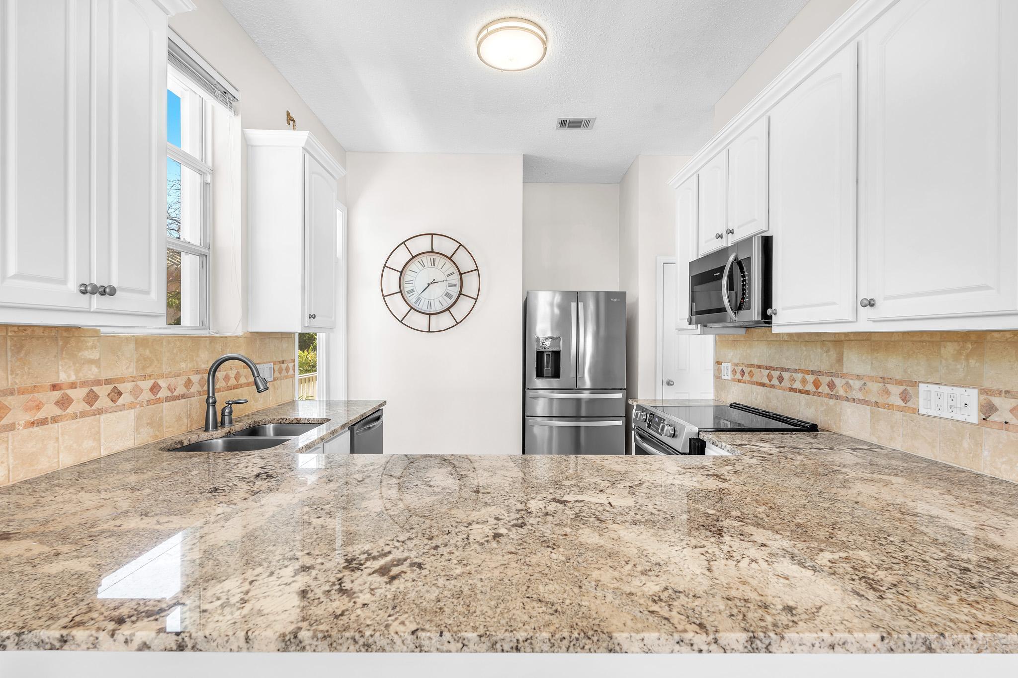 MARAVILLA COTTAGES - Residential Lease